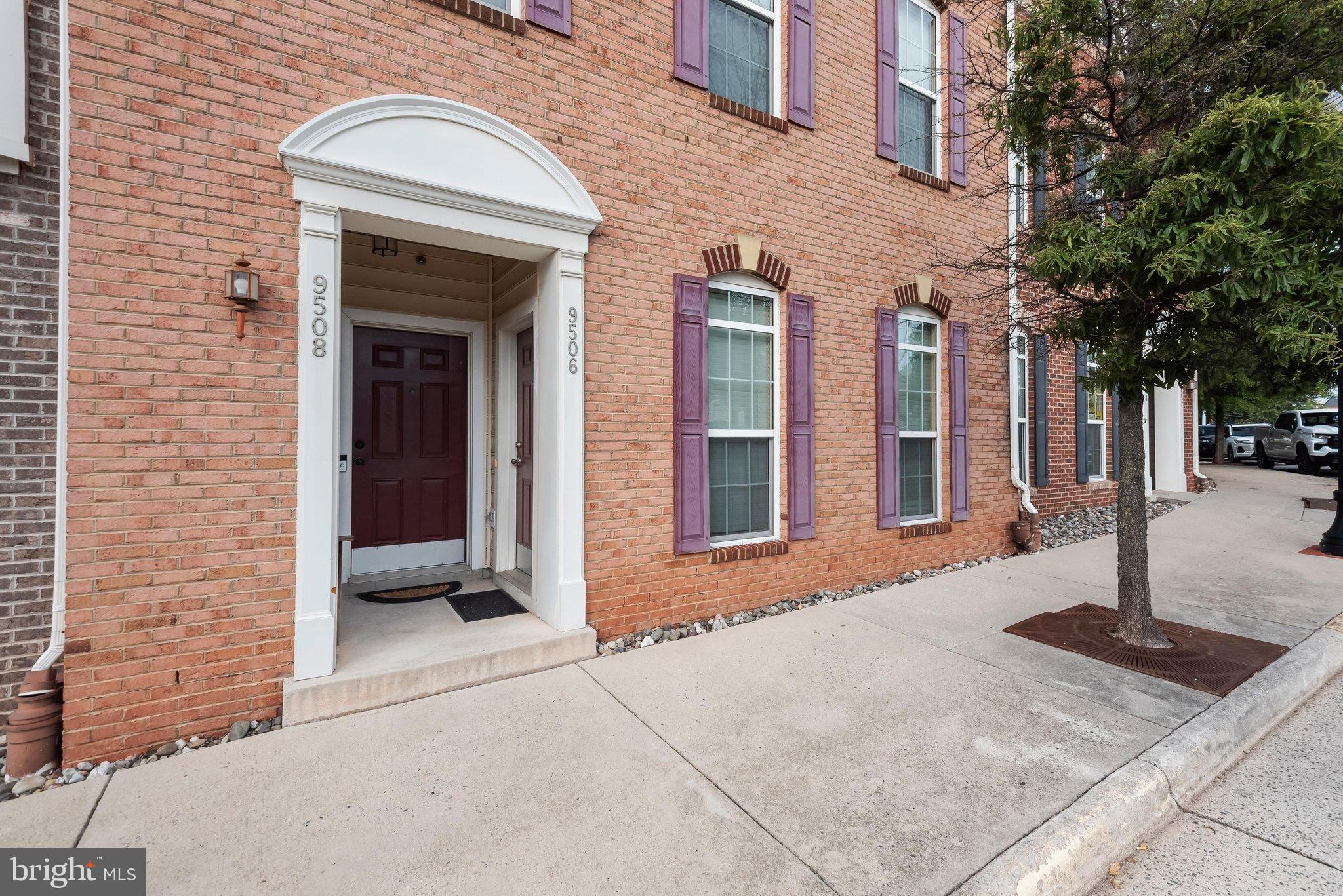 9508 LEE COURT