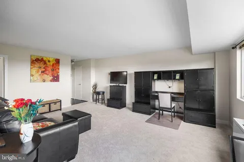 2500 N Van Dorn Street Unit 517, Alexandria, VA 22302 - MLS#: VAAX2048090