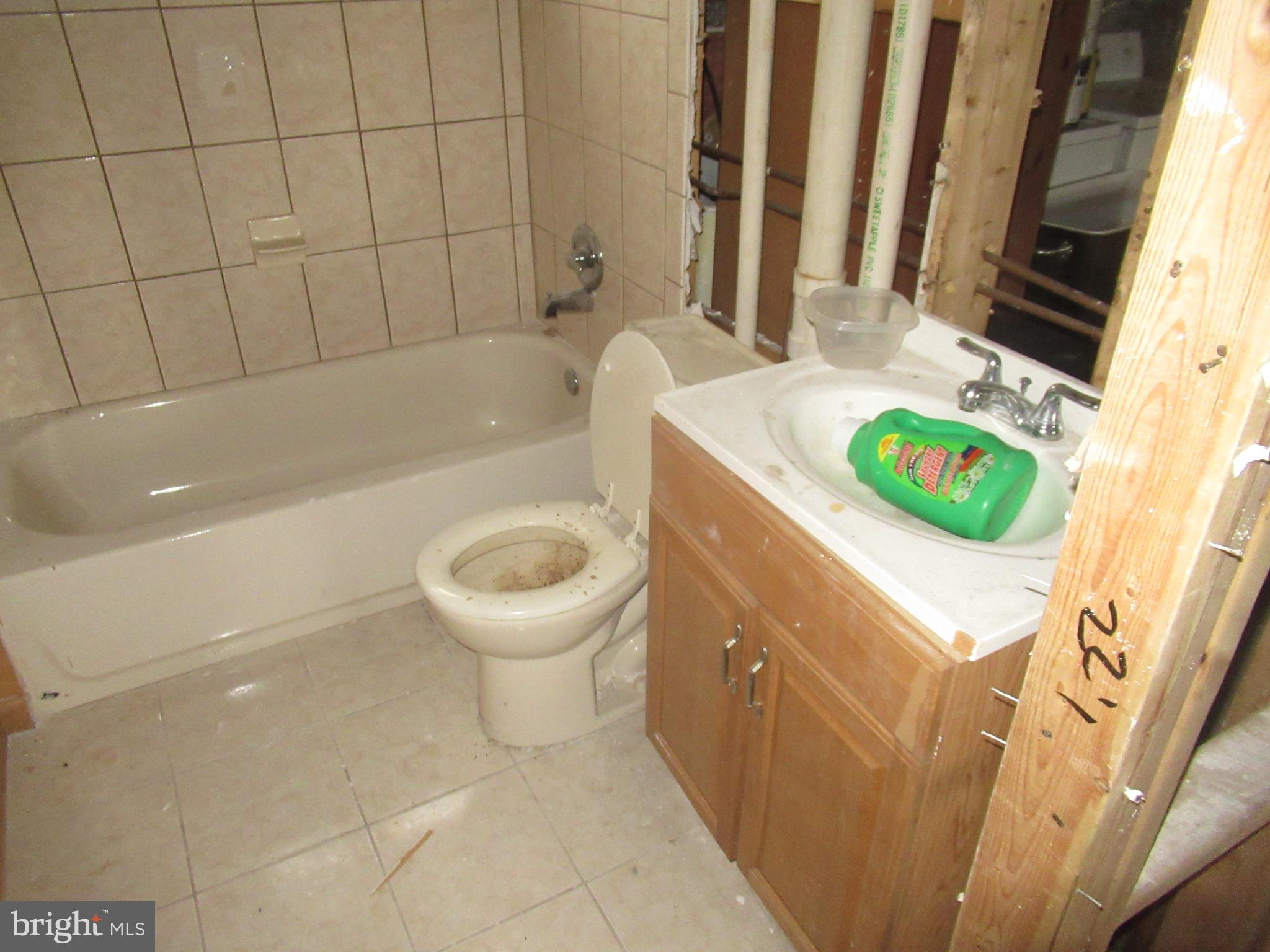 MARY-CATHERINE ESTATES - Residential