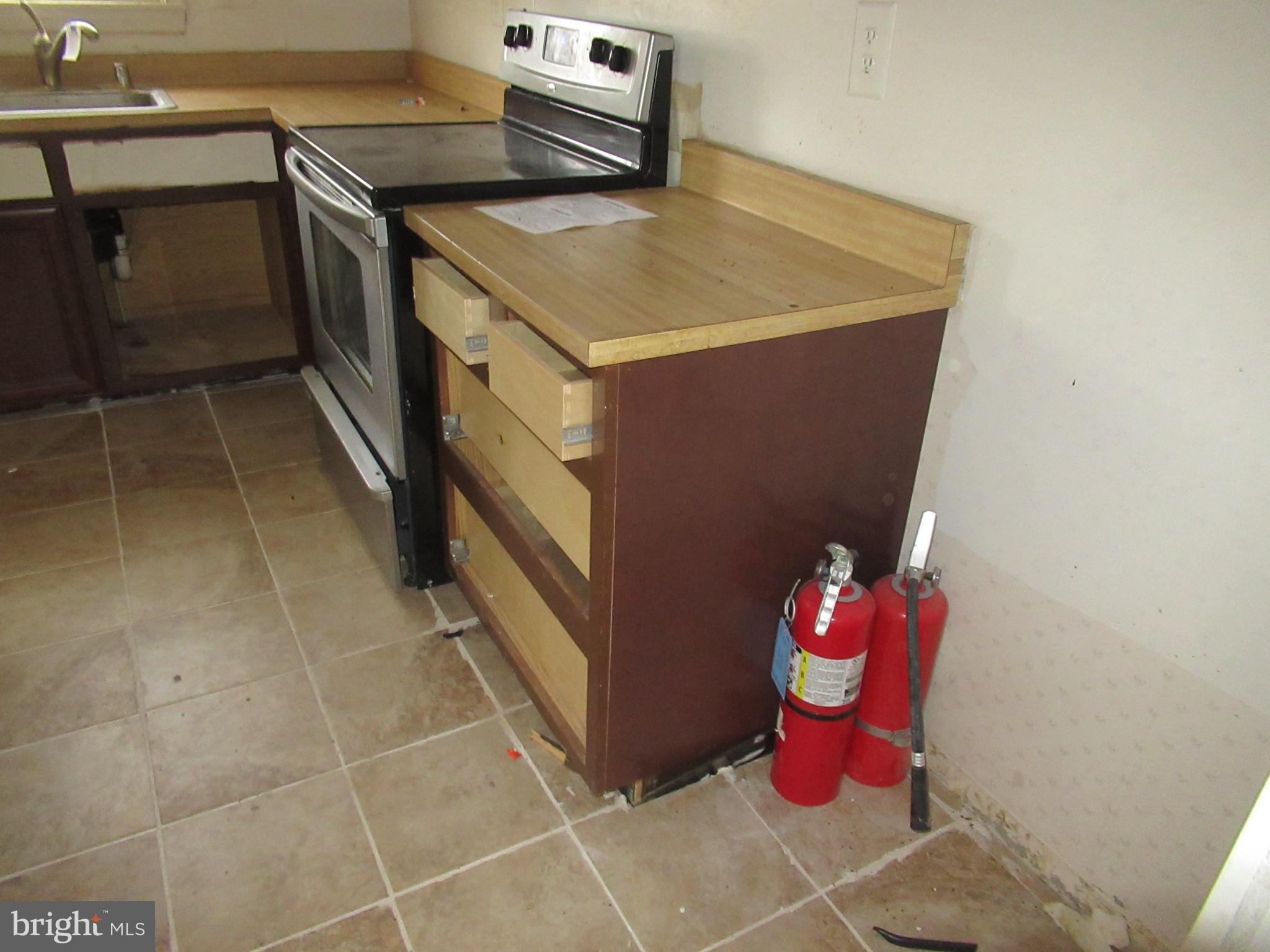 MARY-CATHERINE ESTATES - Residential