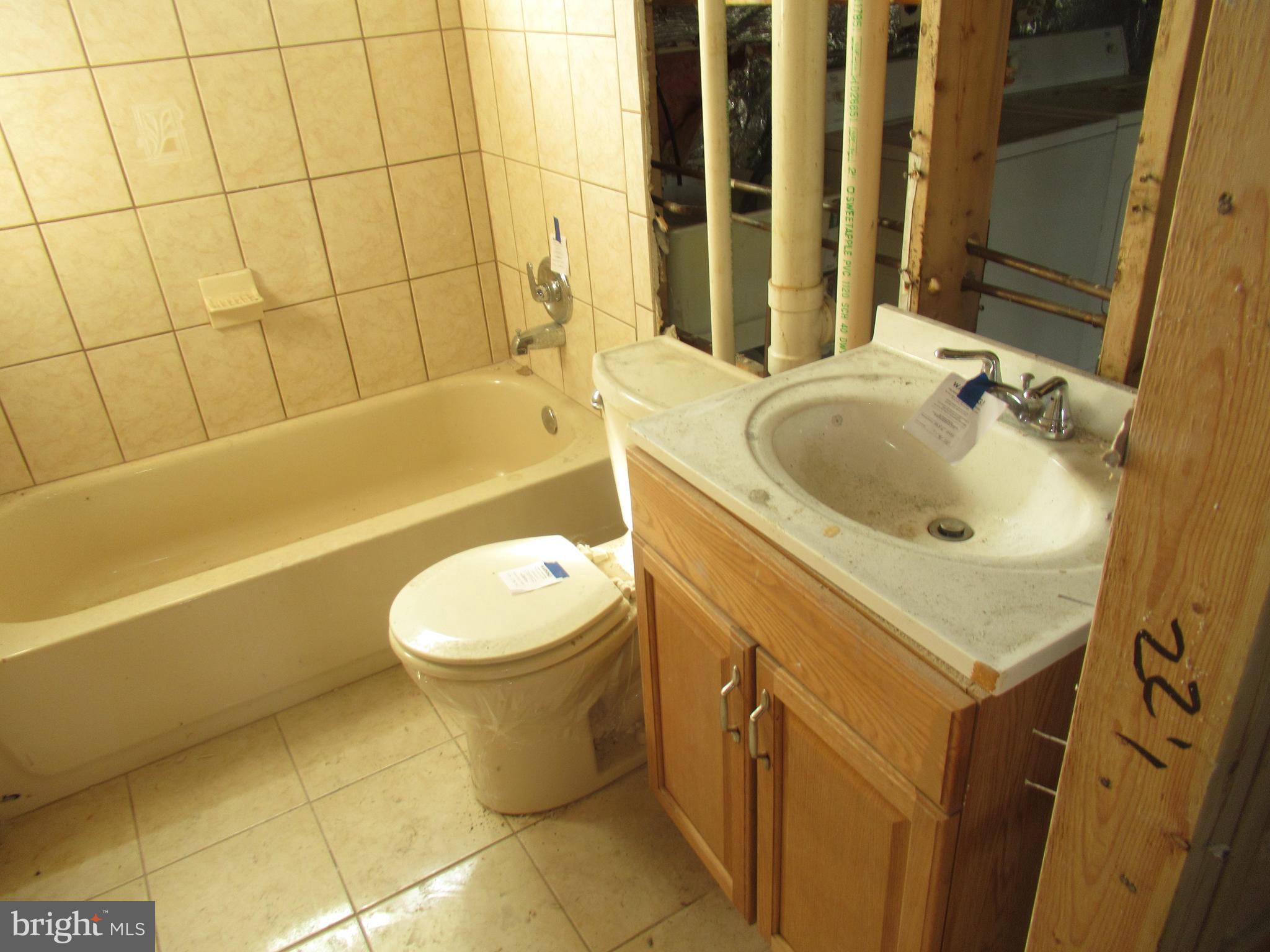 MARY-CATHERINE ESTATES - Residential