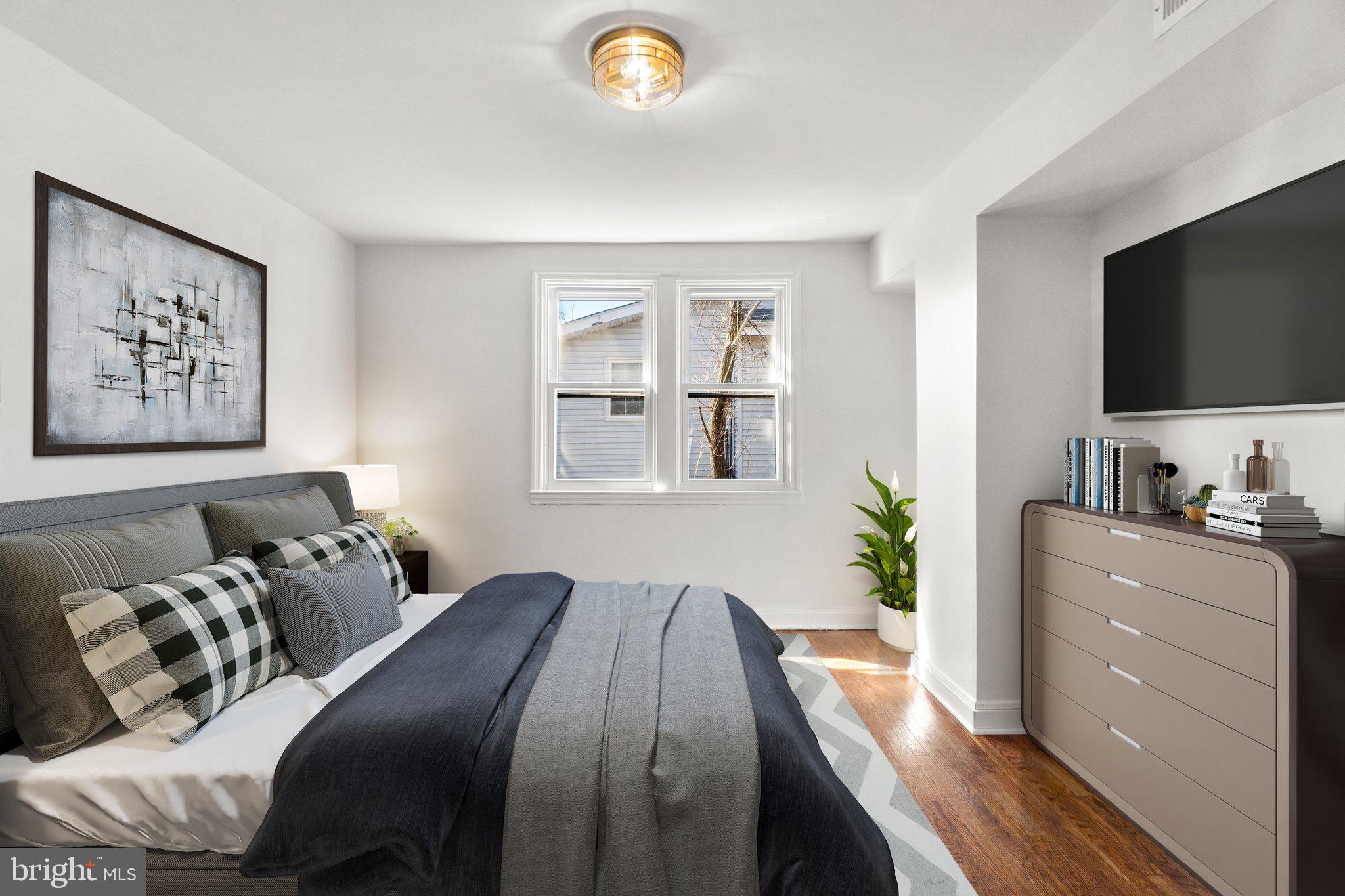 HAMILTON HILLS - Residential