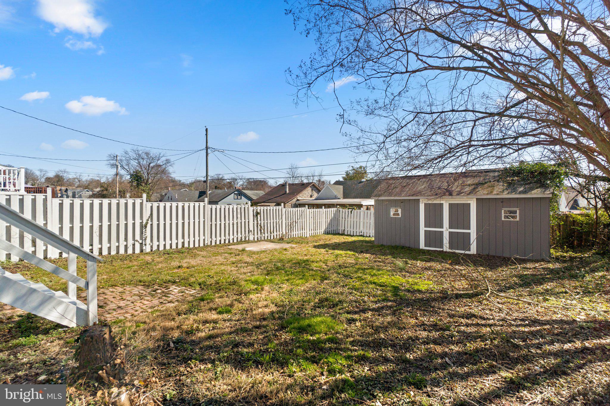 HAMILTON HILLS - Residential