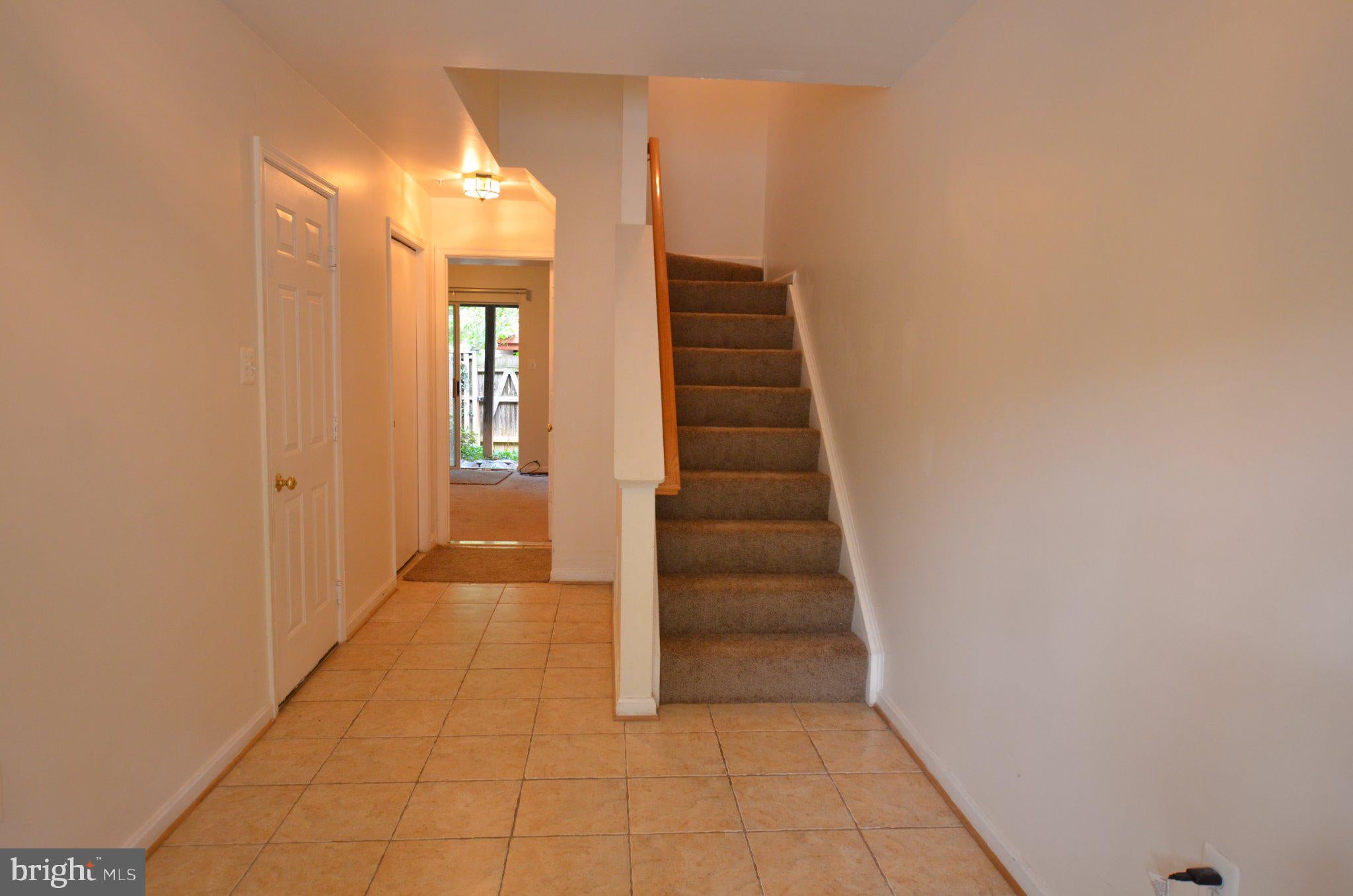 1029 LAVENPORT WAY