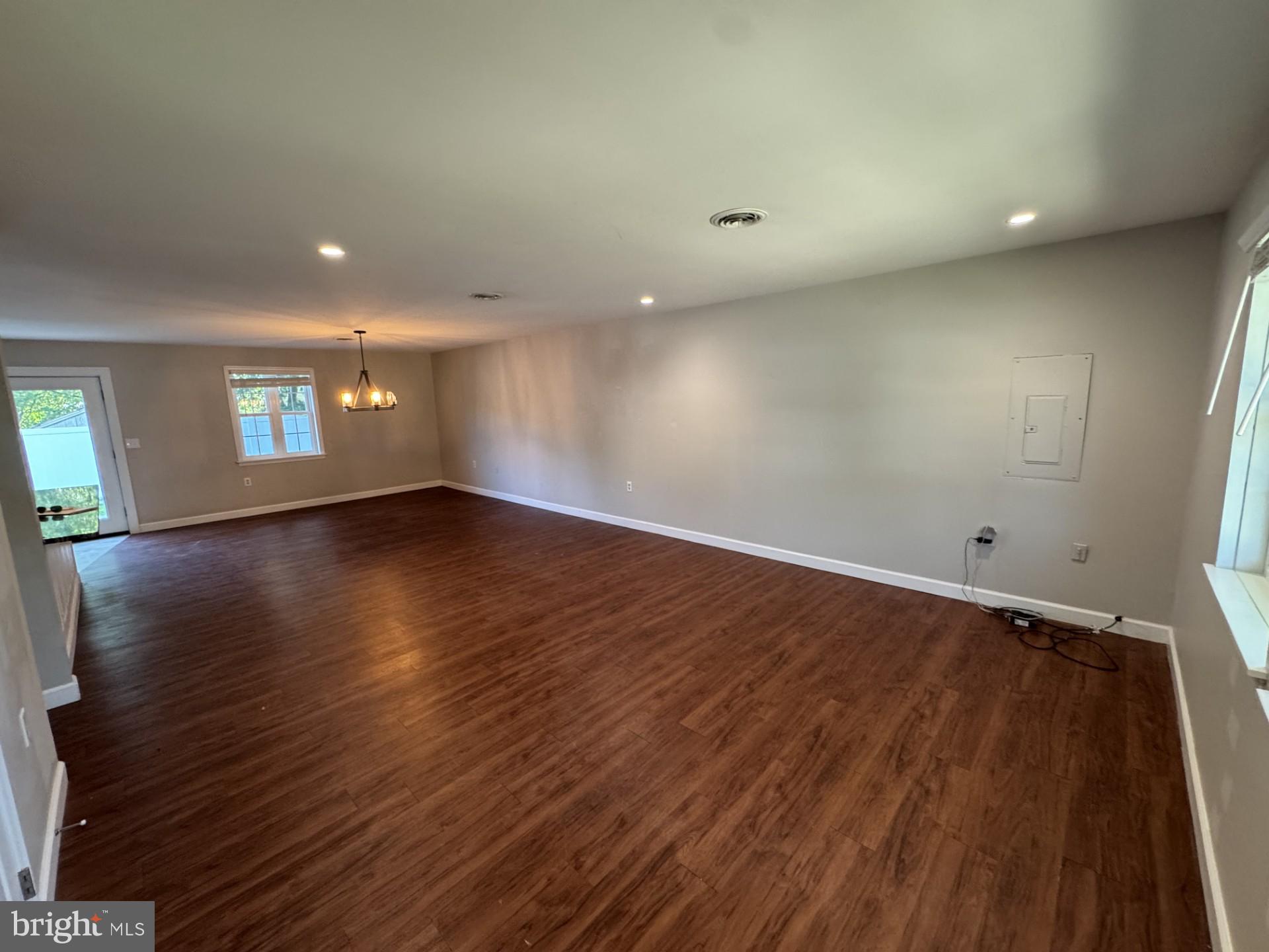 STONEY RIDGE - Residential Lease