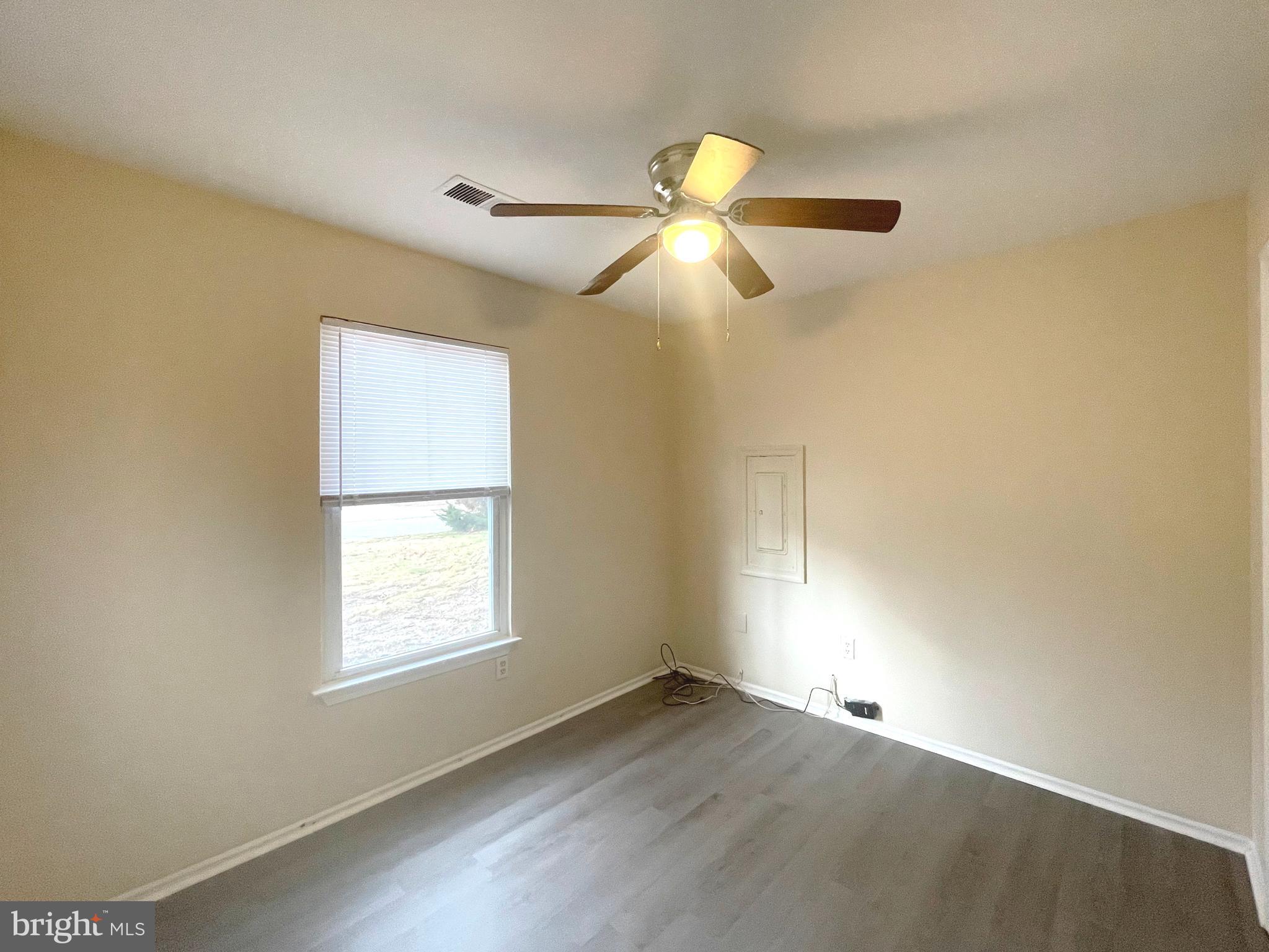 ST CHARLES SUB - WAKEFIELD - Residential Lease