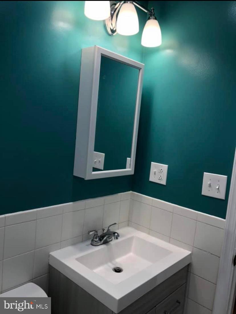WHITMAN - Residential Lease