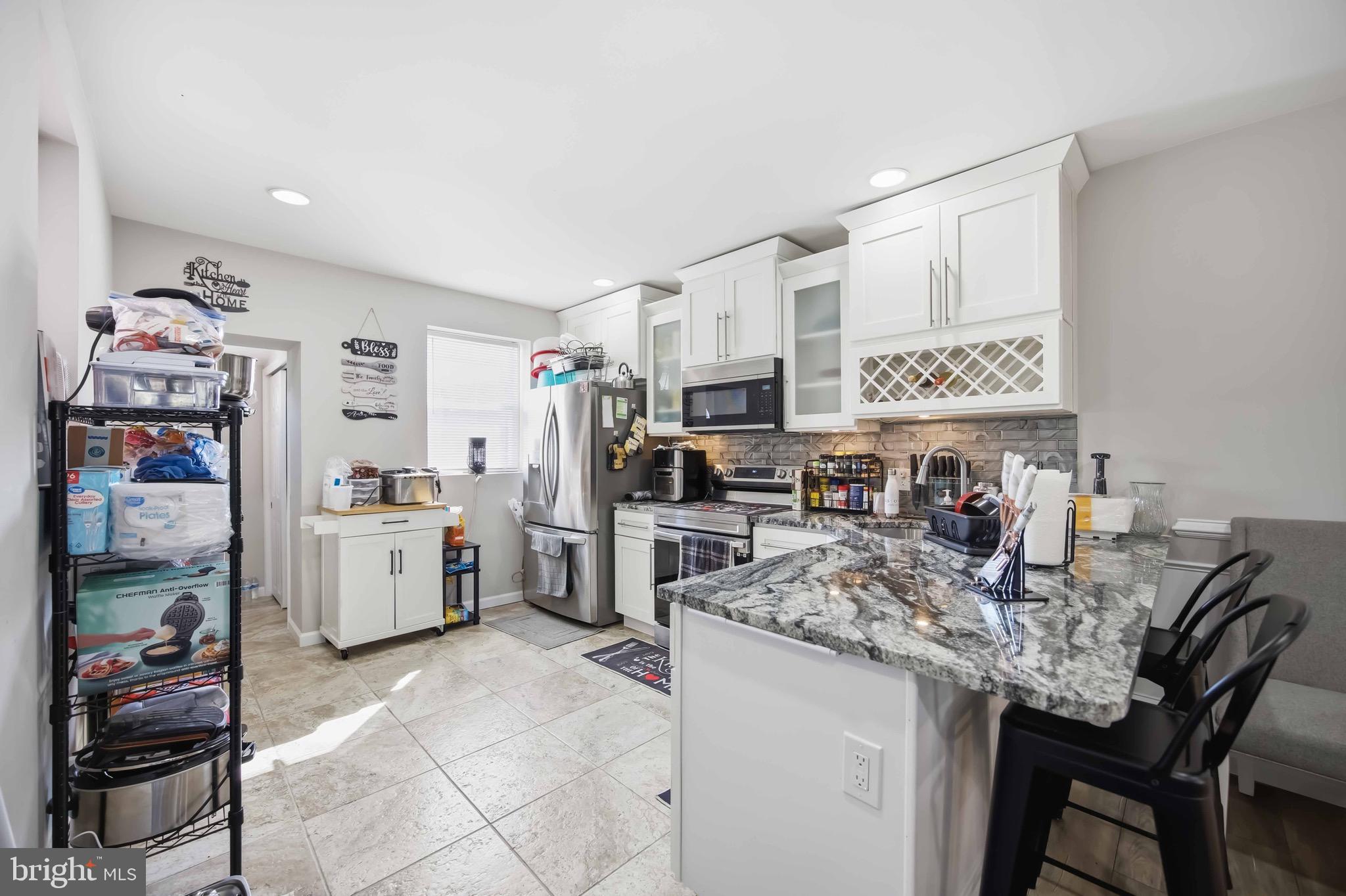 WEST OAK LANE - Residential