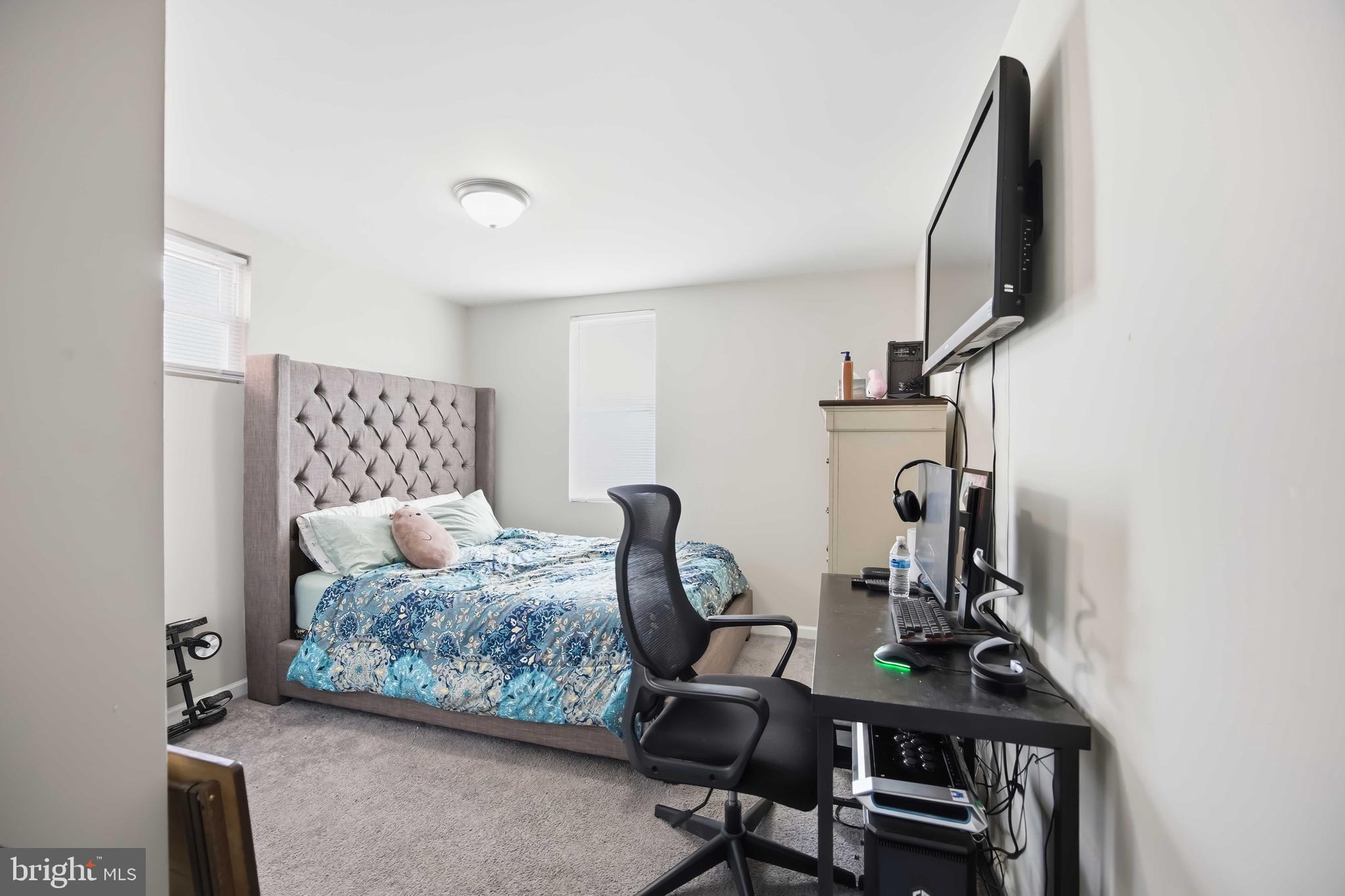 WEST OAK LANE - Residential