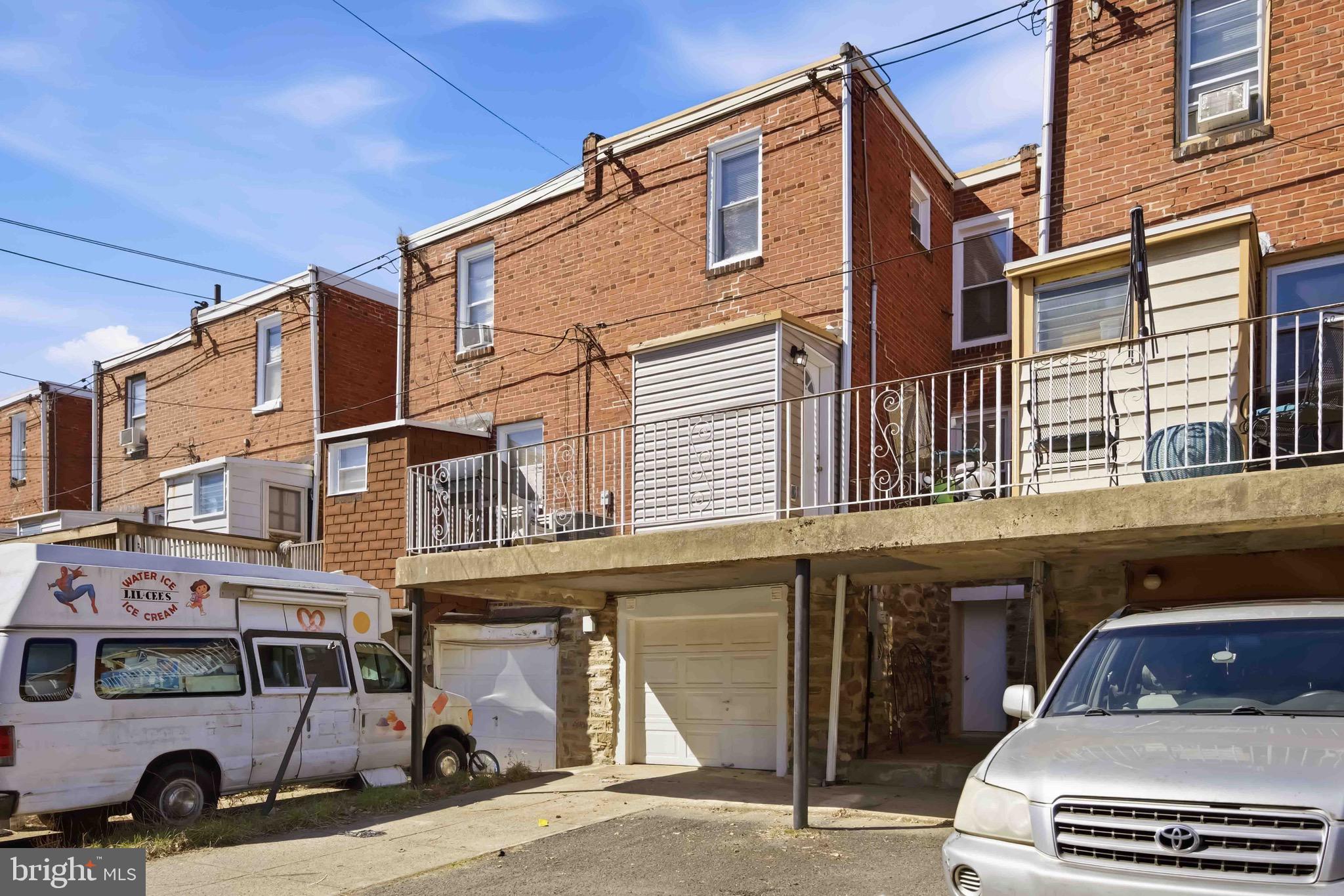 WEST OAK LANE - Residential