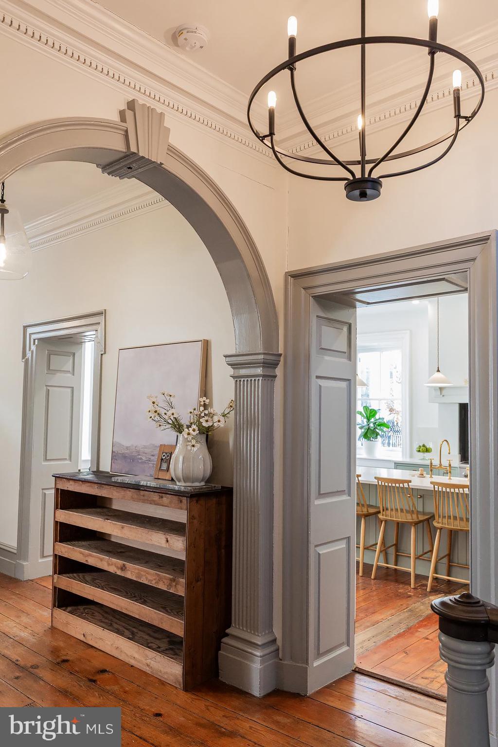 CHESTNUT HILL - Residential