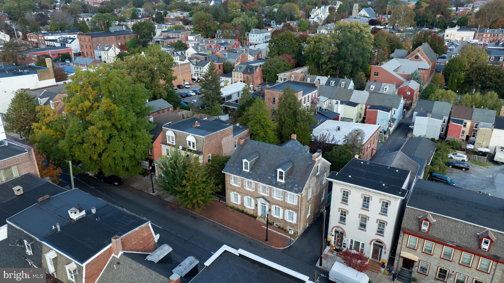 CHESTNUT HILL - Residential