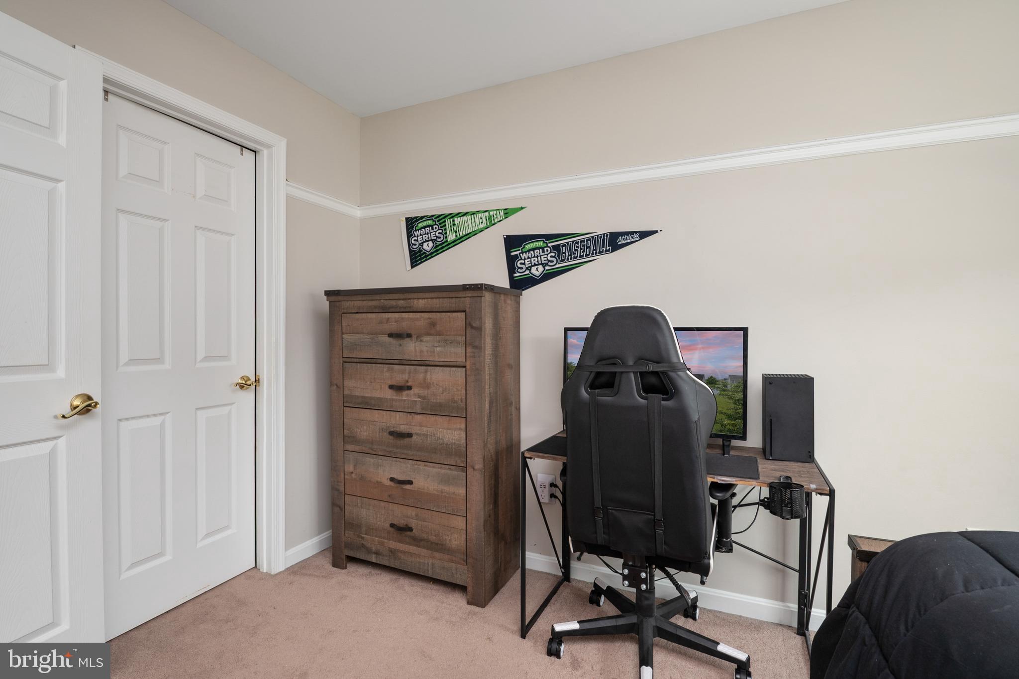 NORTH BROOK - Residential