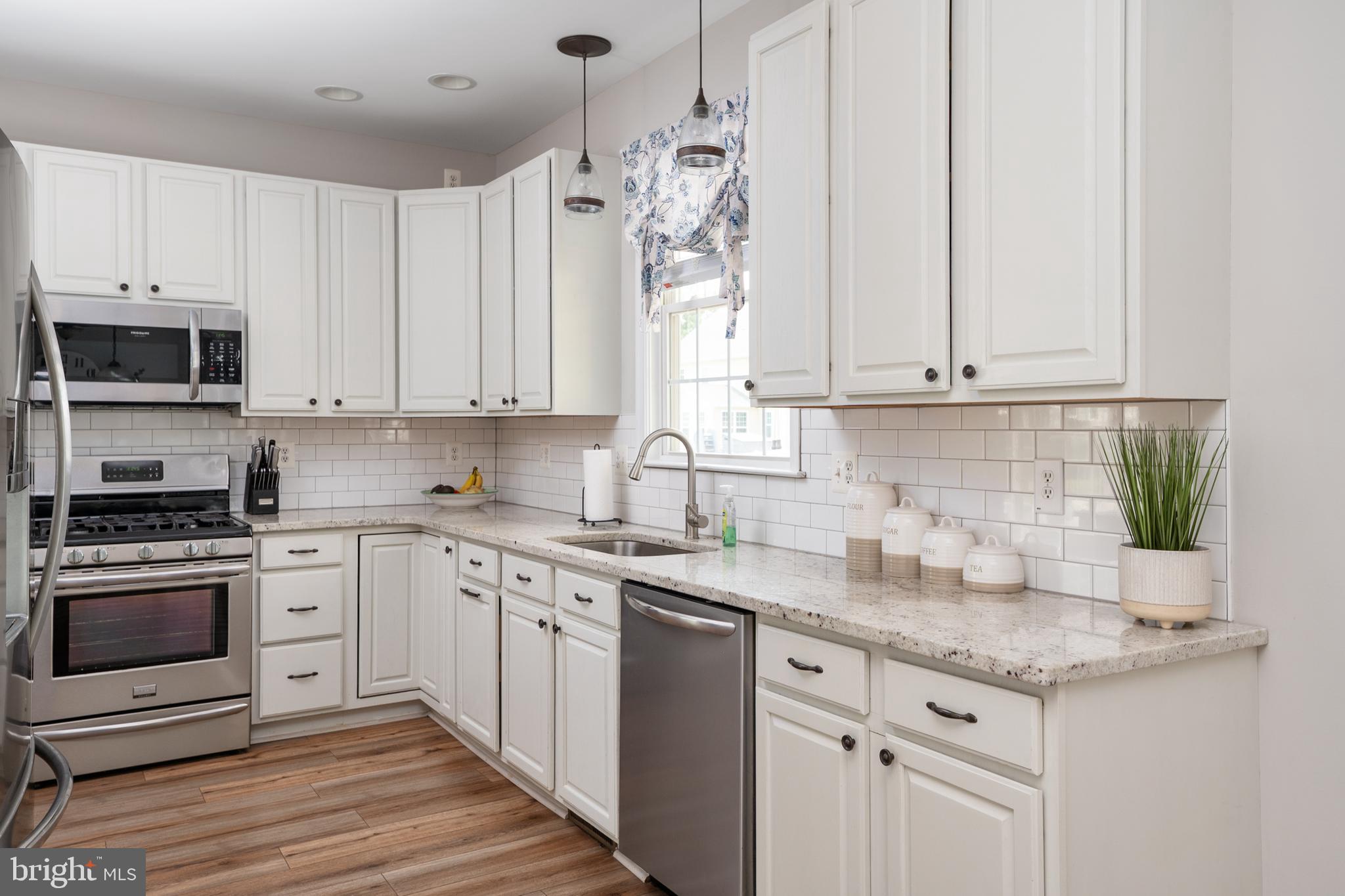 NORTH BROOK - Residential