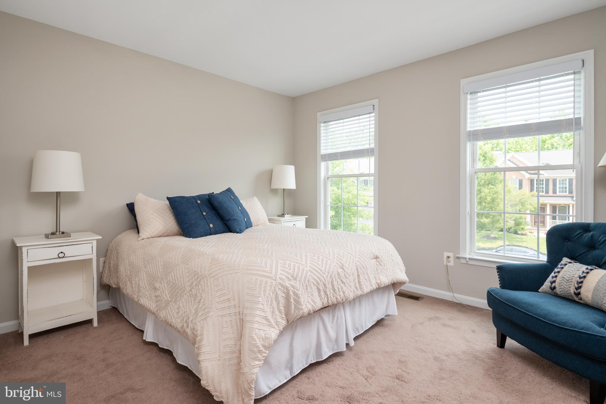 NORTH BROOK - Residential