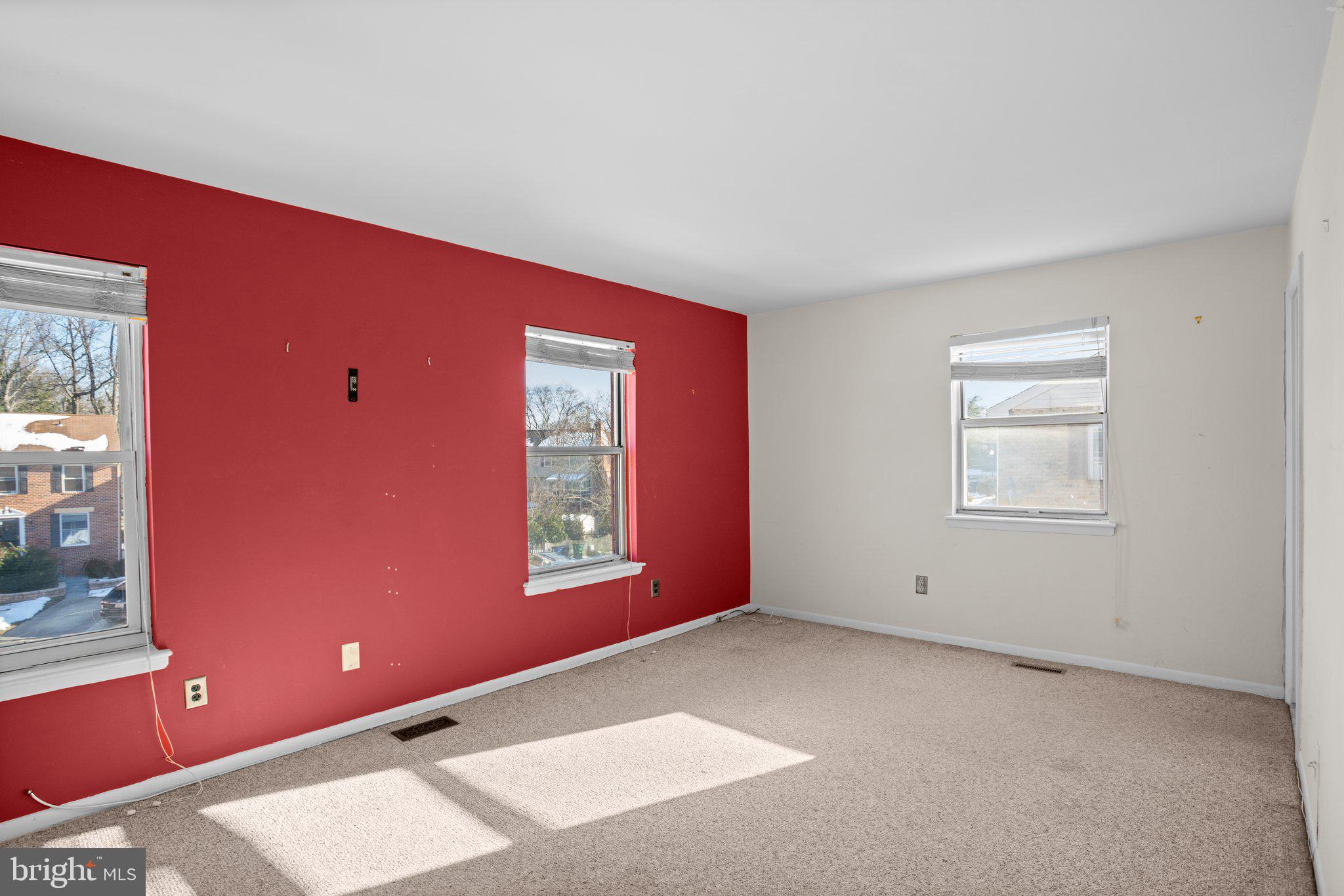 ANNAPOLIS ROADS WEST - Residential