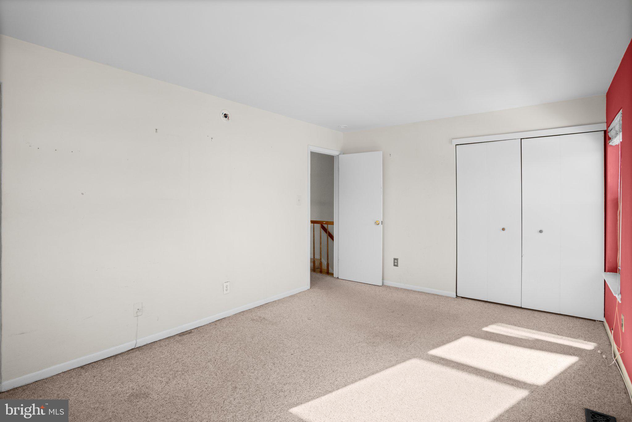 ANNAPOLIS ROADS WEST - Residential