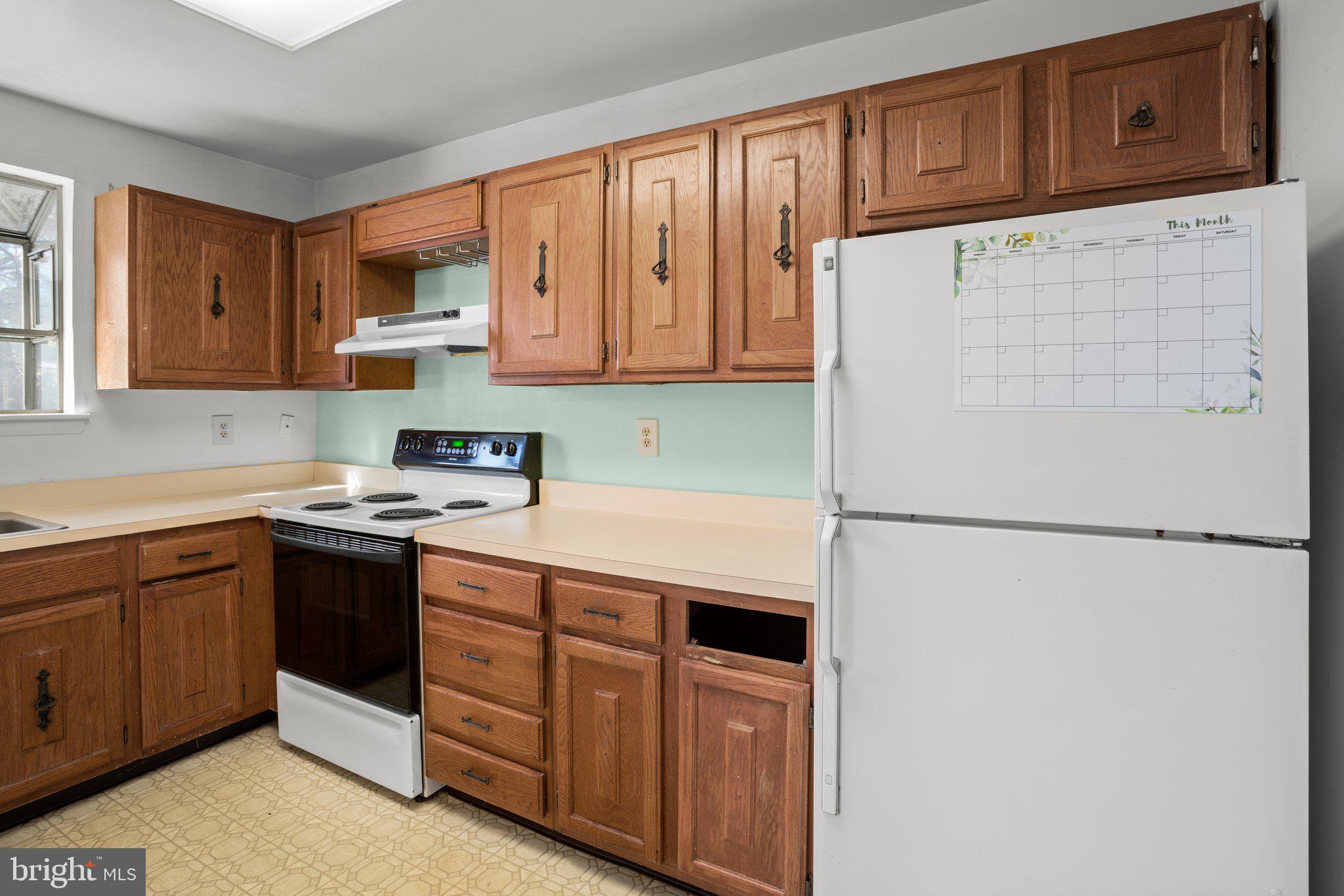 ANNAPOLIS ROADS WEST - Residential