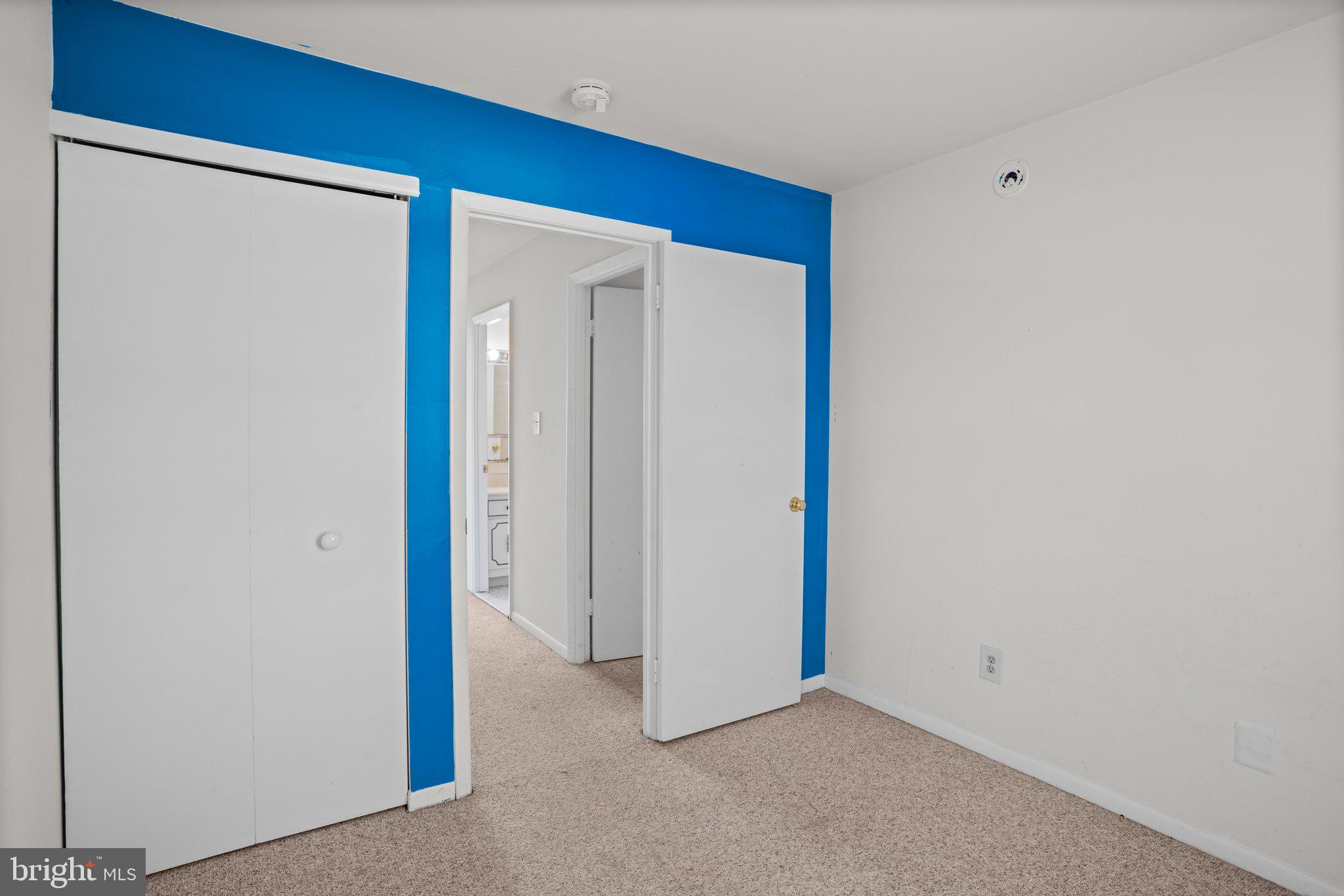 ANNAPOLIS ROADS WEST - Residential