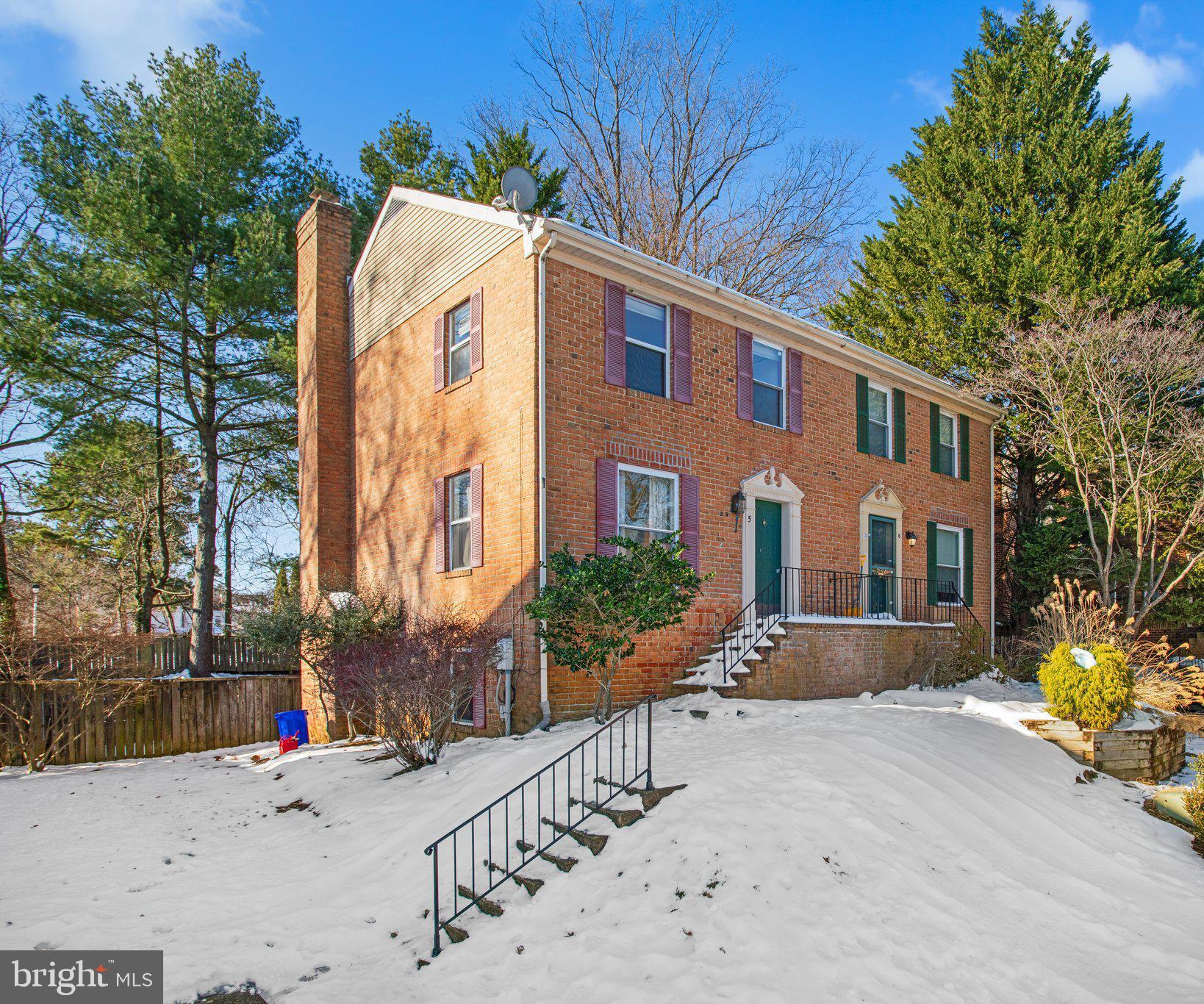 ANNAPOLIS ROADS WEST - Residential