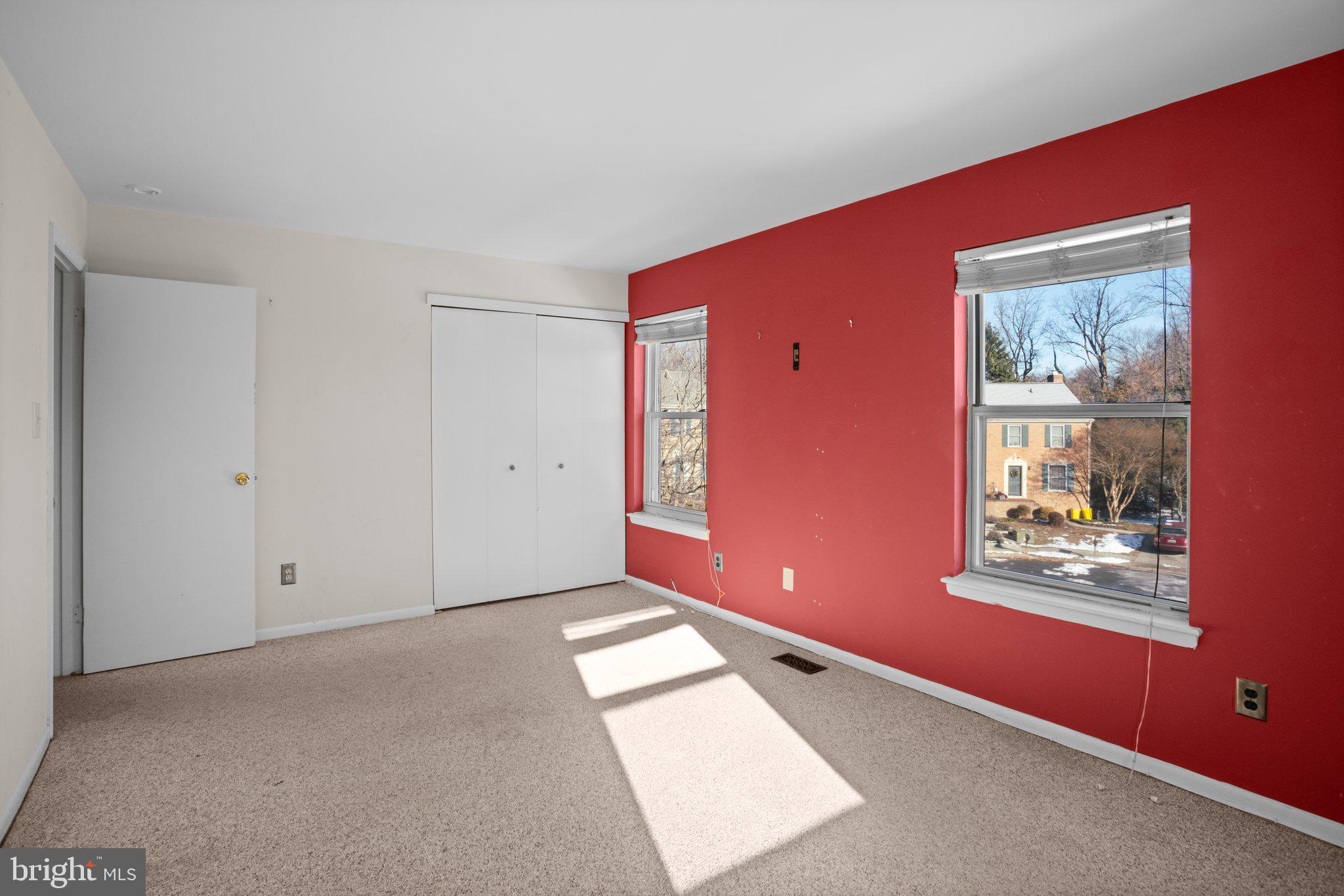 ANNAPOLIS ROADS WEST - Residential