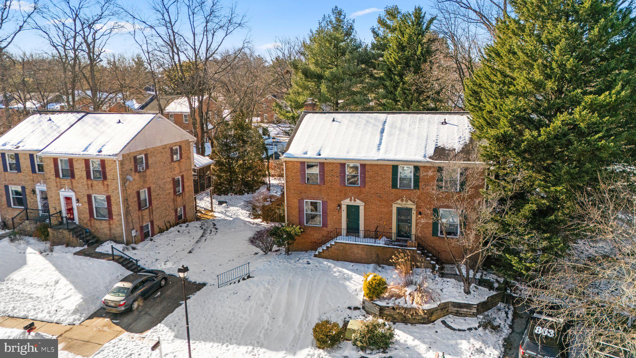 ANNAPOLIS ROADS WEST - Residential