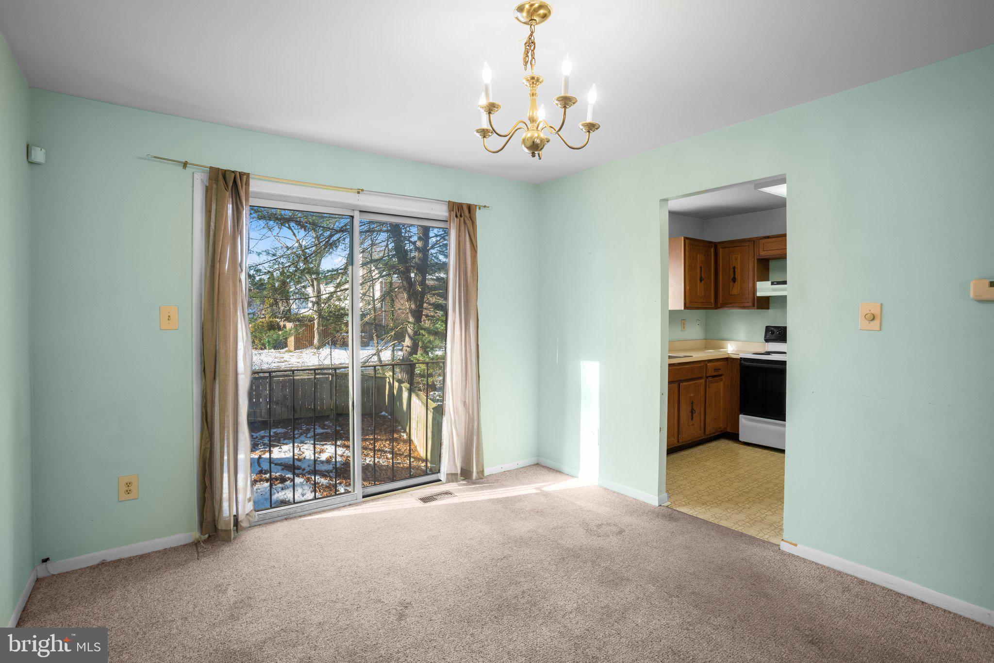 ANNAPOLIS ROADS WEST - Residential