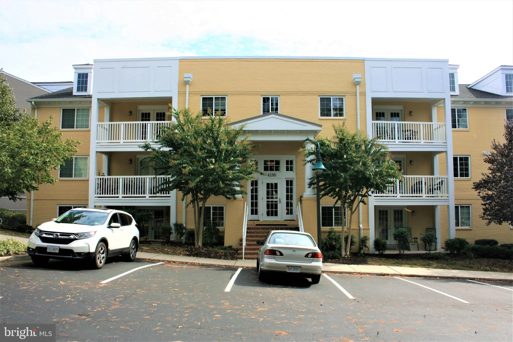 4195 S Four Mile Run Drive Unit 103, Arlington, VA 22204