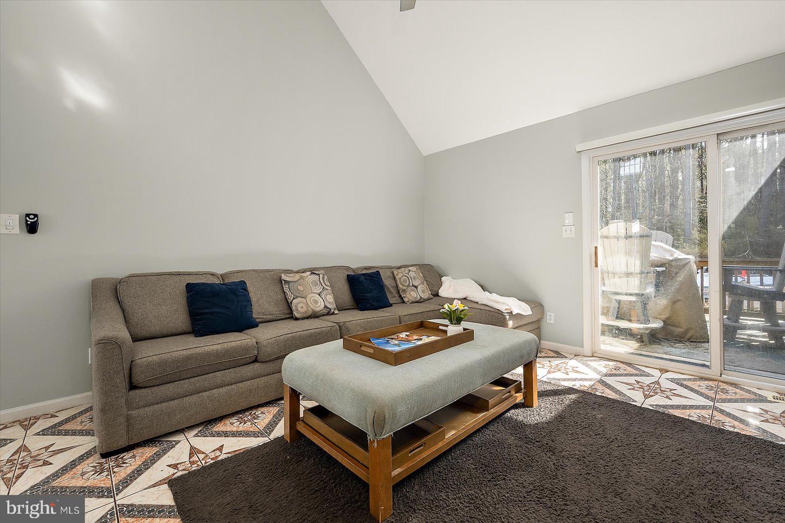 CAPE ISLE OF WIGHT - Residential