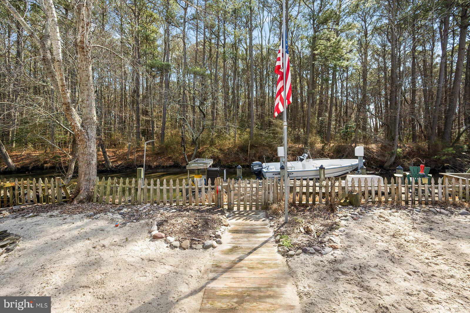 CAPE ISLE OF WIGHT - Residential