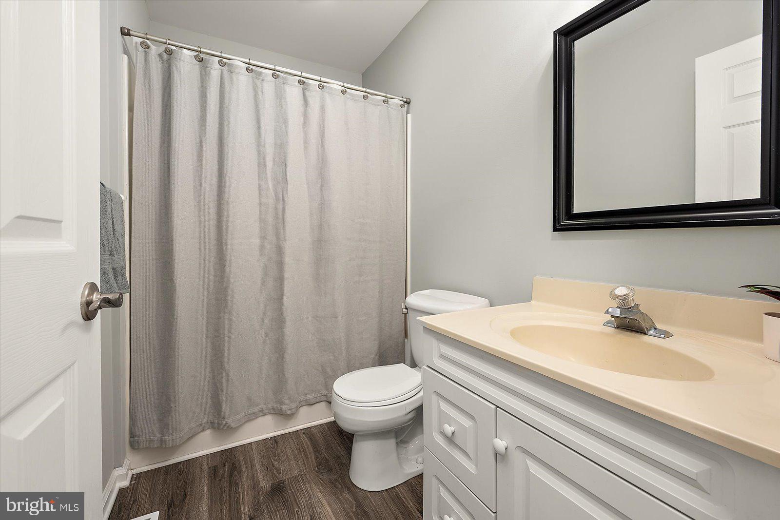 CAPE ISLE OF WIGHT - Residential