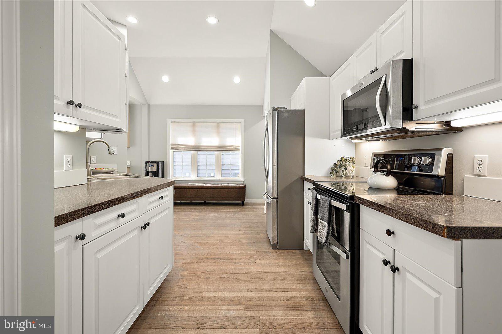 CAPE ISLE OF WIGHT - Residential