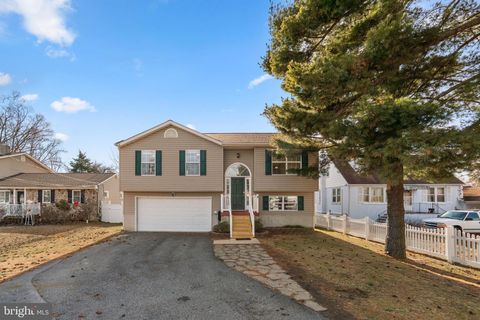 1821 DIVISION ROAD PASADENA MD 21122