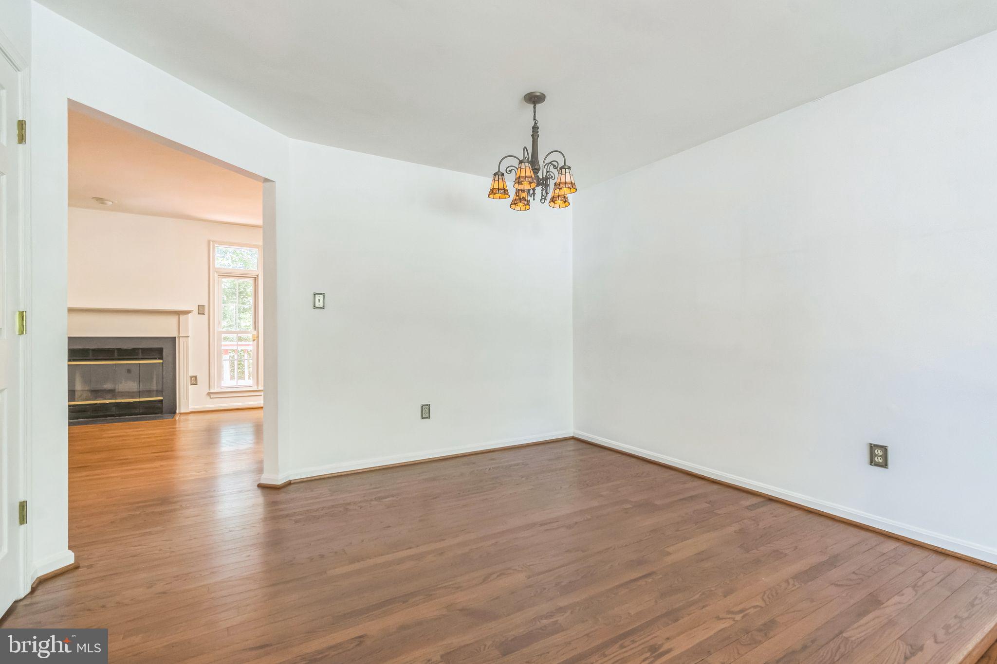 COMPTON VALLEY ESTATES - Residential