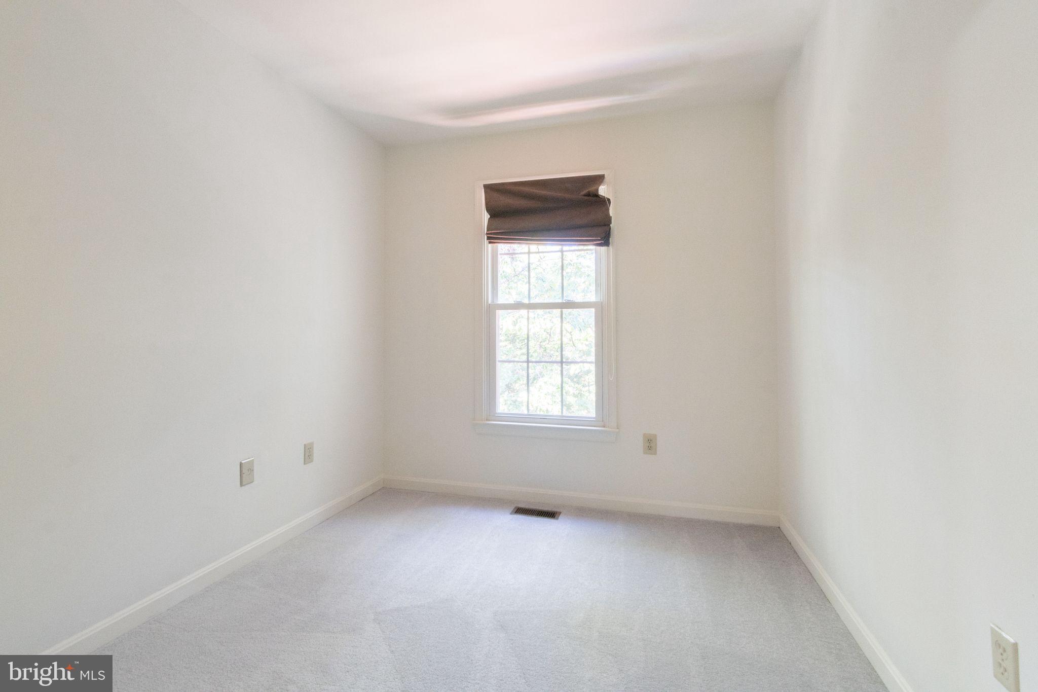 COMPTON VALLEY ESTATES - Residential