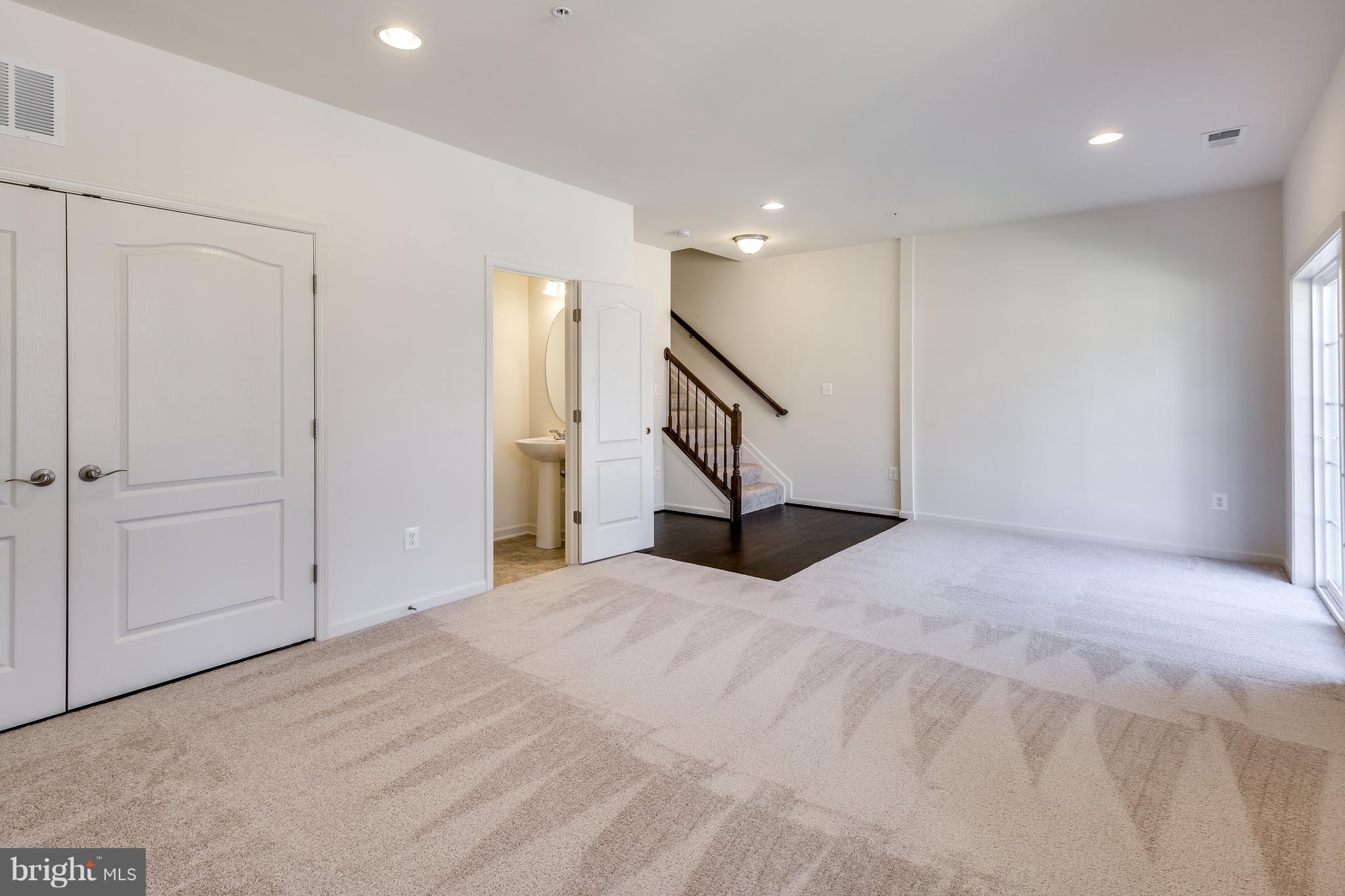 PRESERVE AT WINDLASS RUN - Residential