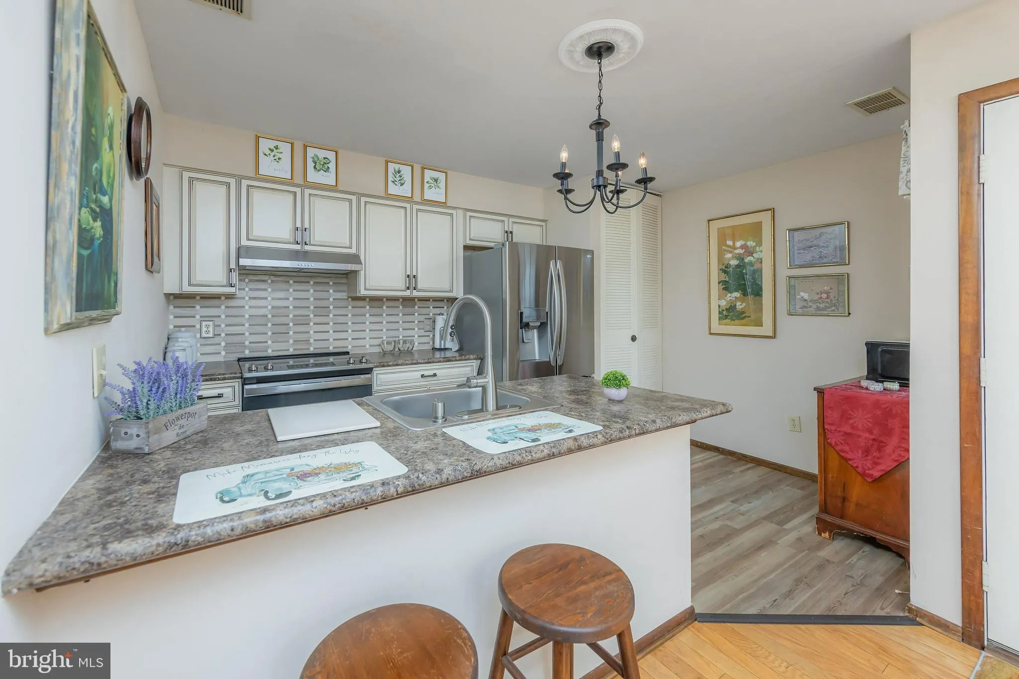 West Deptford, New Jersey 08051, United States, 2 Bedrooms Bedrooms, ,2 BathroomsBathrooms,Residential,Pending,124528