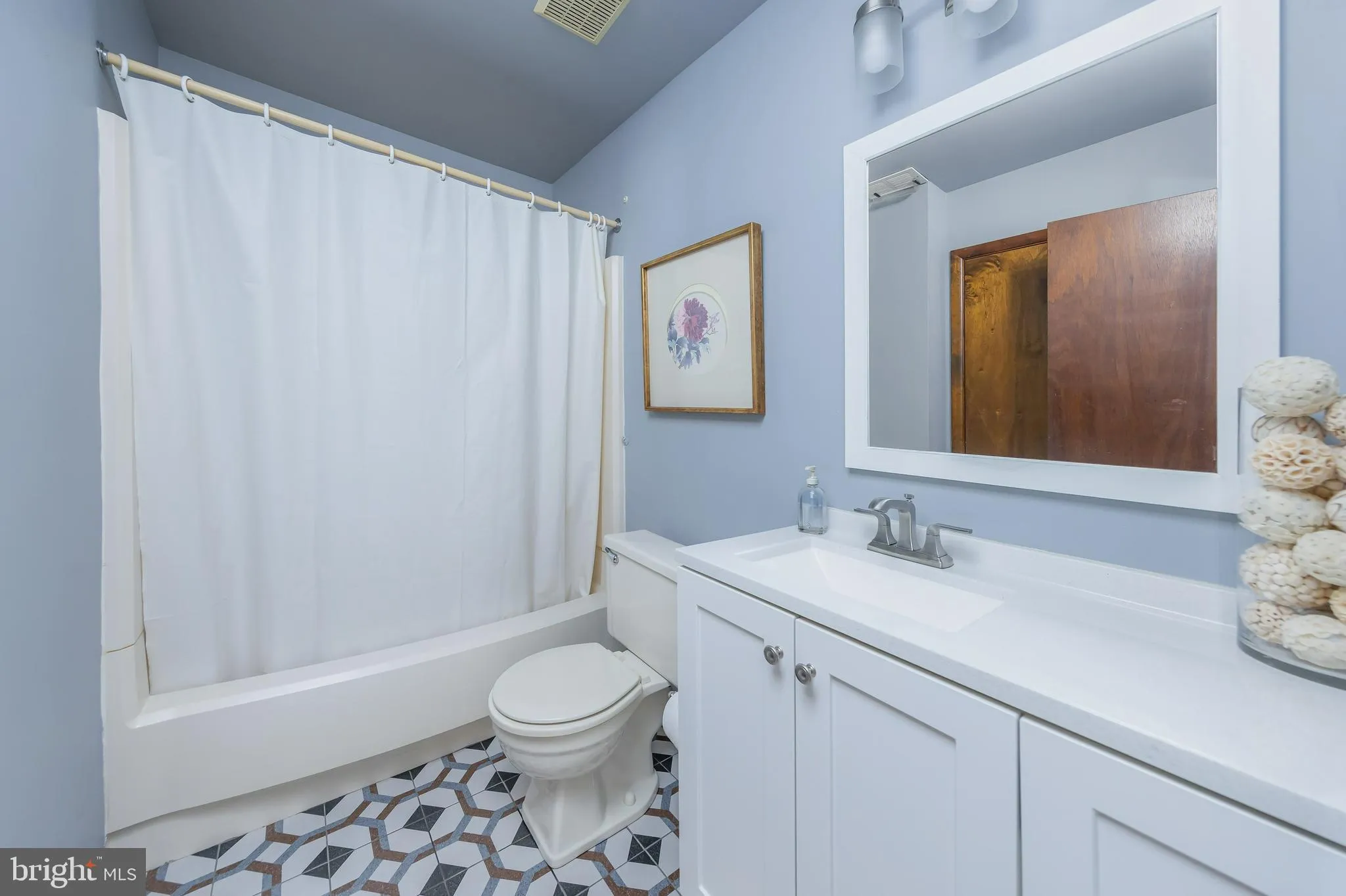 West Deptford, New Jersey 08051, United States, 2 Bedrooms Bedrooms, ,2 BathroomsBathrooms,Residential,Pending,124528