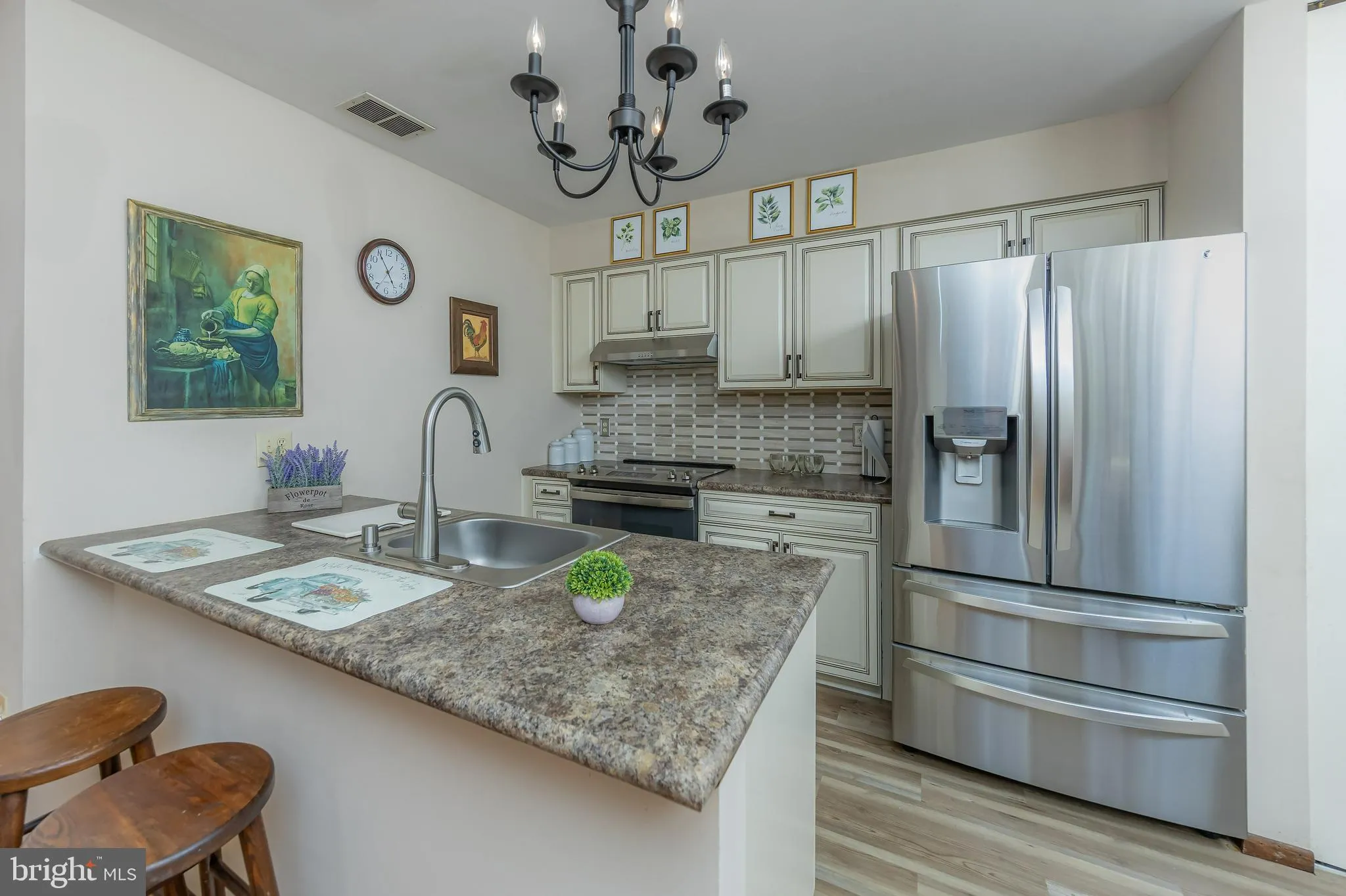 West Deptford, New Jersey 08051, United States, 2 Bedrooms Bedrooms, ,2 BathroomsBathrooms,Residential,Pending,124528