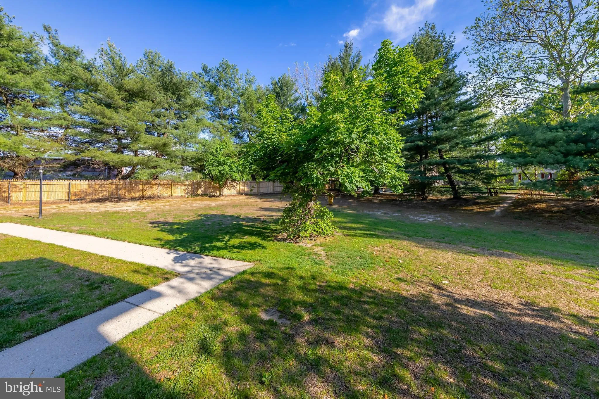 West Deptford, New Jersey 08051, United States, 2 Bedrooms Bedrooms, ,2 BathroomsBathrooms,Residential,Pending,124528