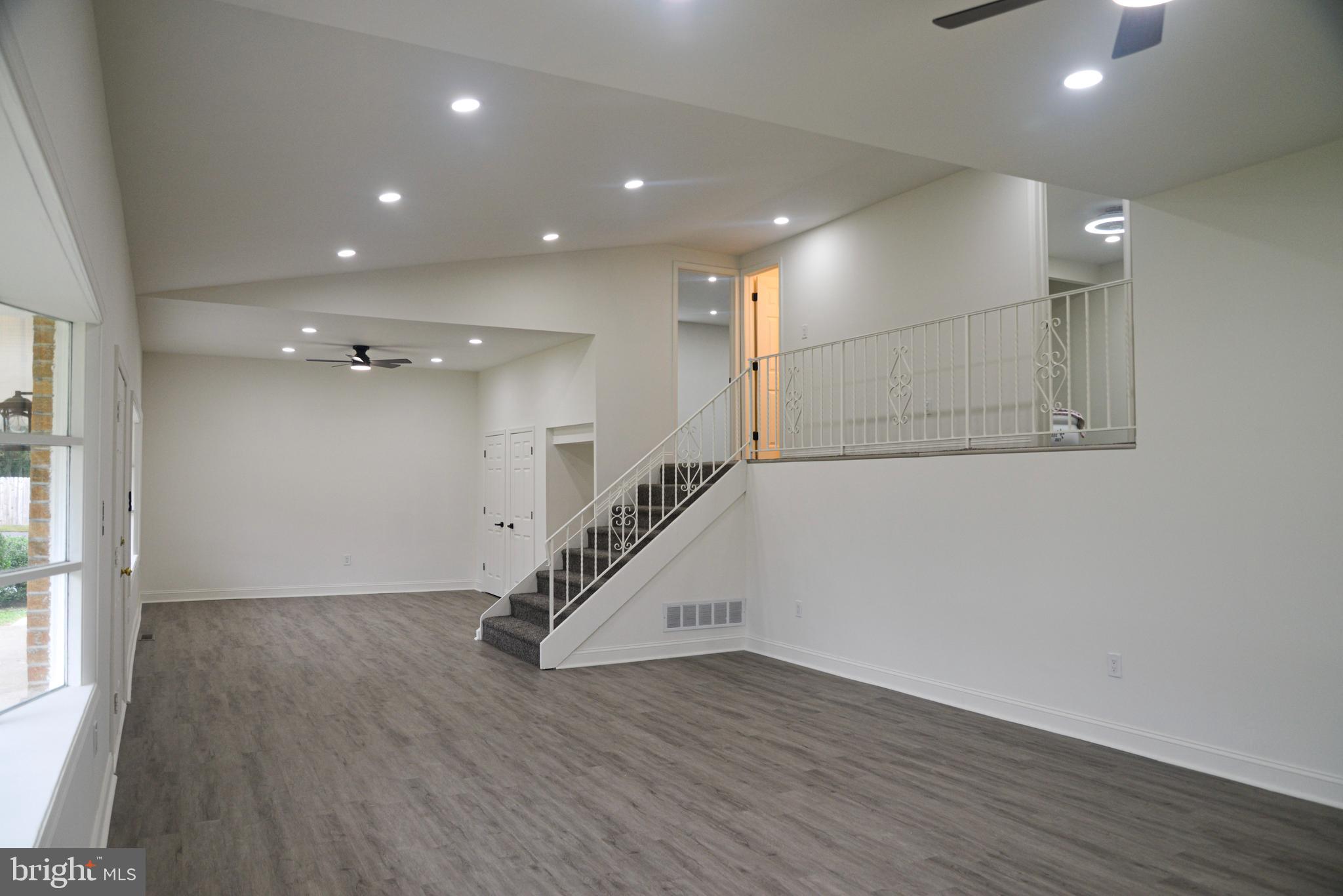 ELMWOOD TERR - Residential