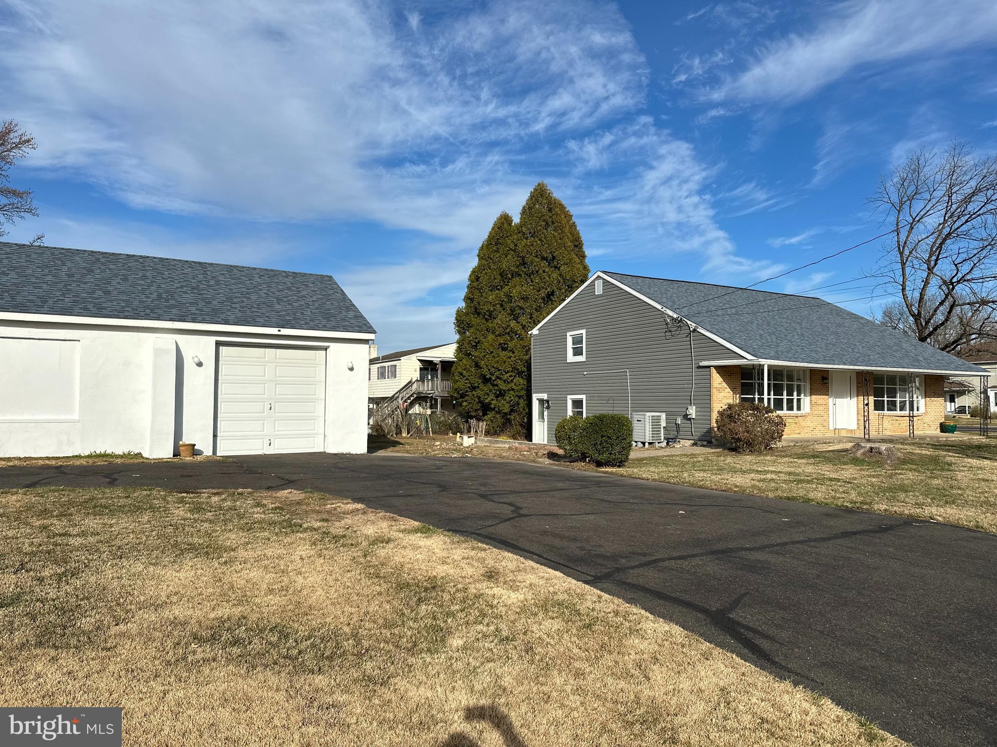 ELMWOOD TERR - Residential