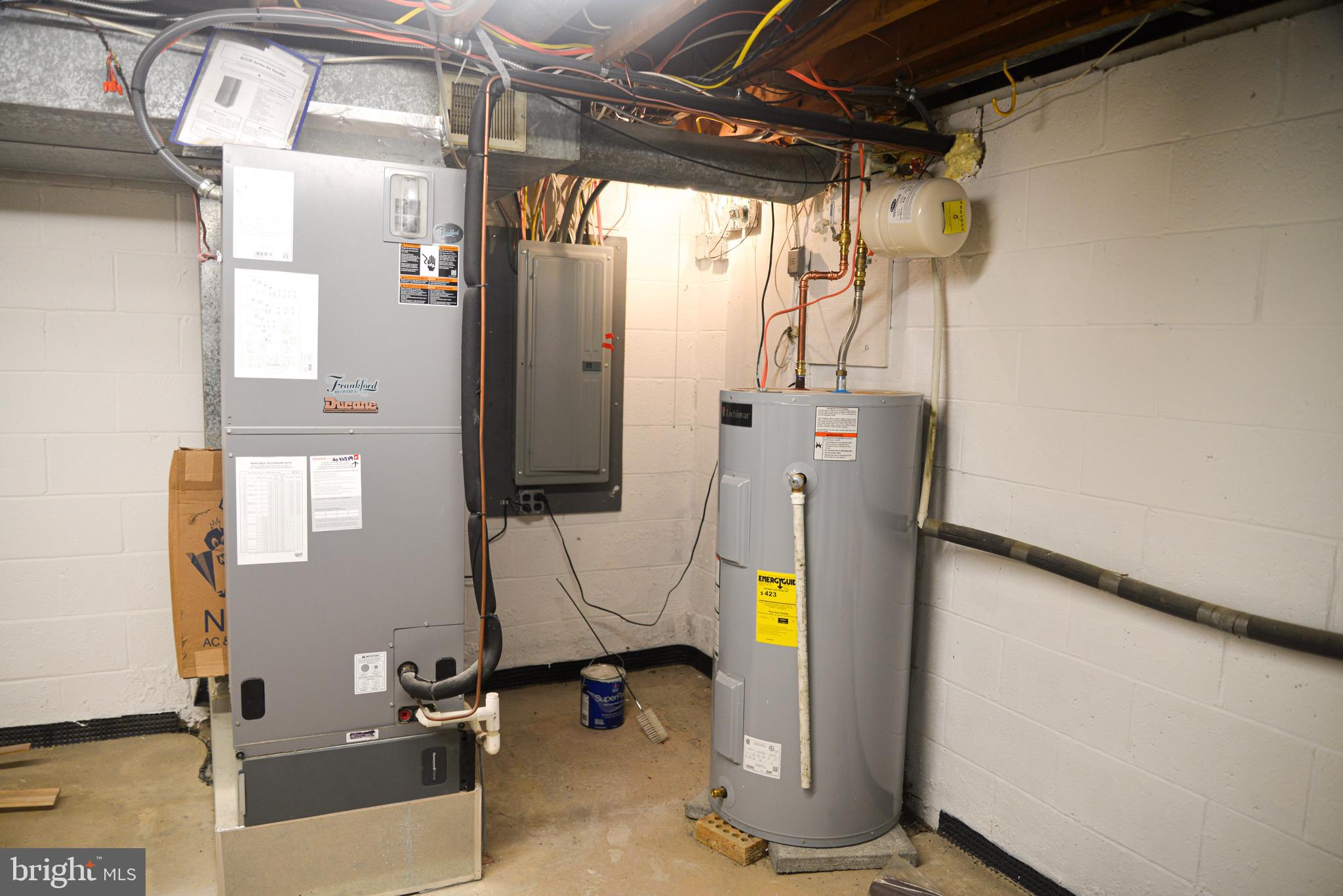 ELMWOOD TERR - Residential