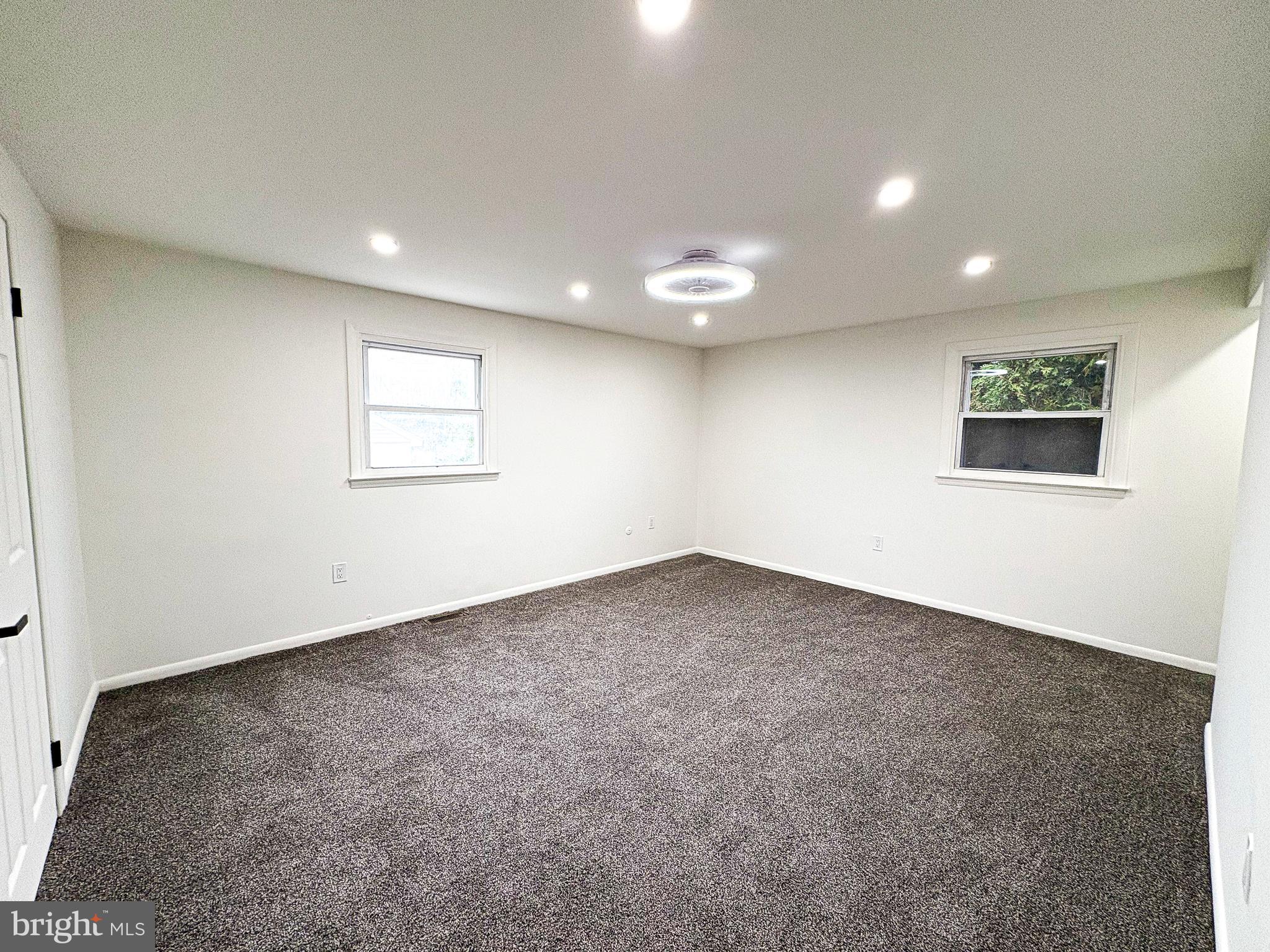 ELMWOOD TERR - Residential