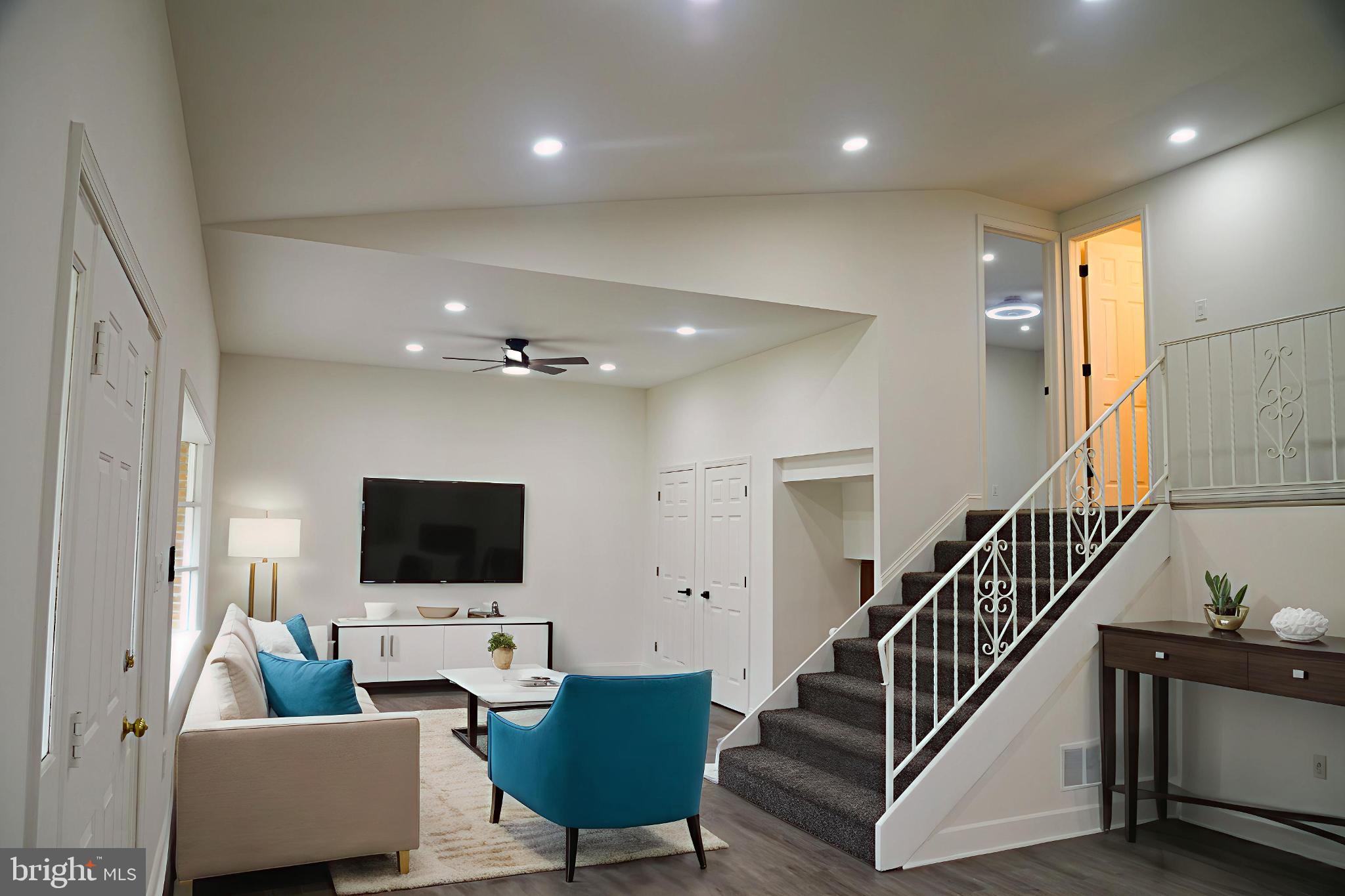 ELMWOOD TERR - Residential