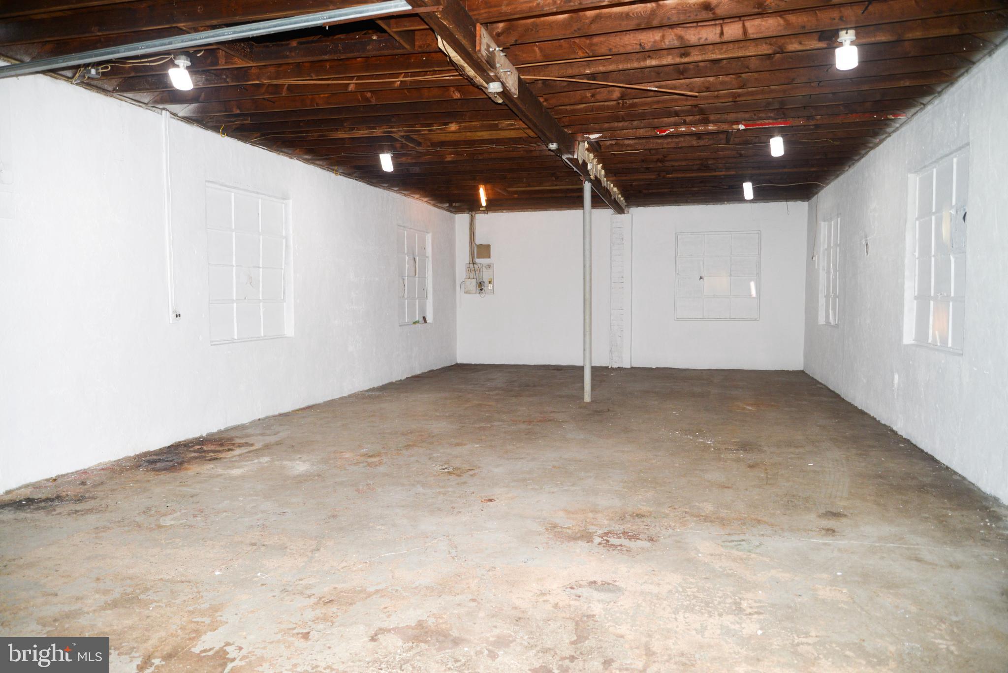 ELMWOOD TERR - Residential