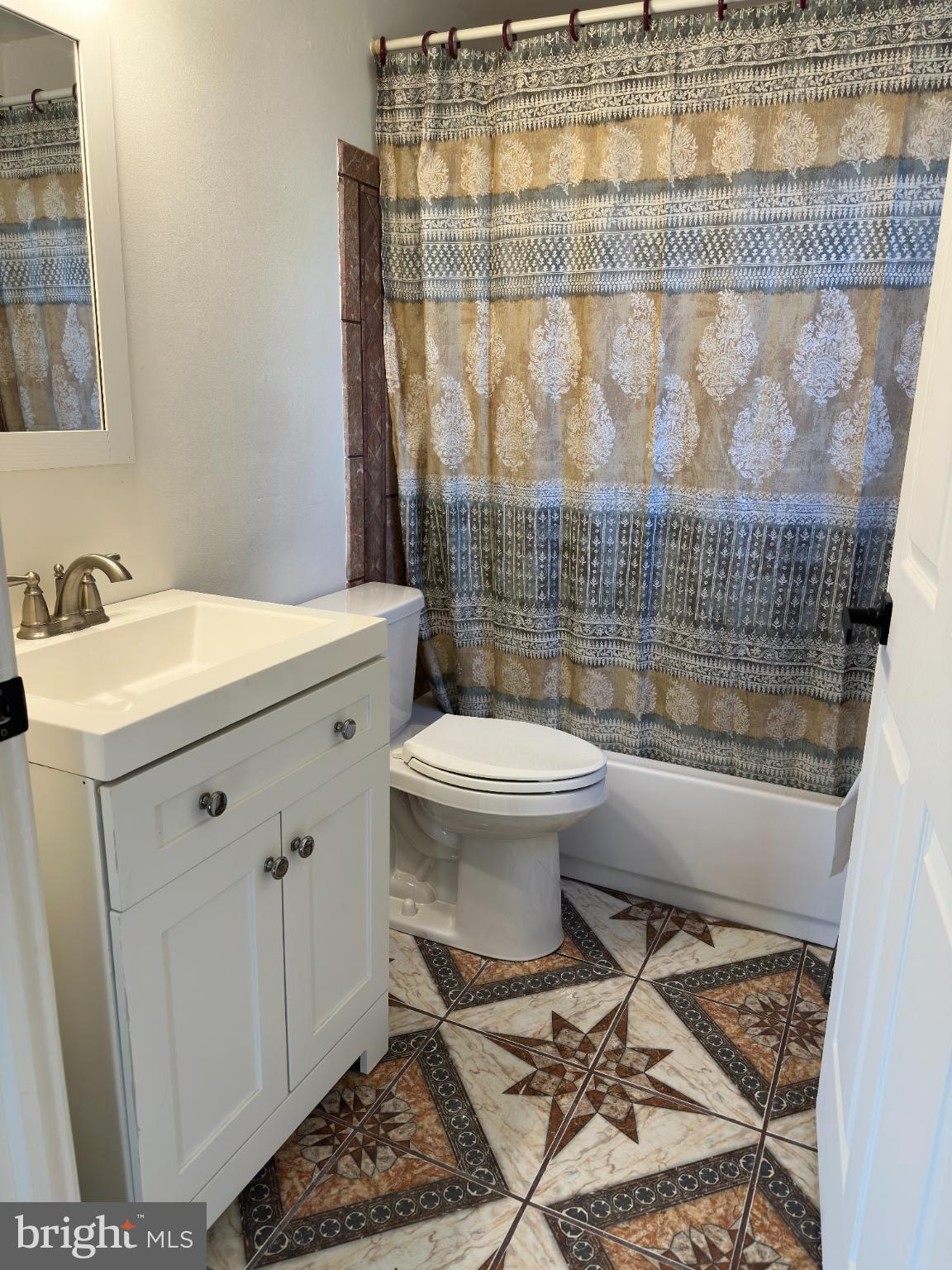 ELMWOOD TERR - Residential