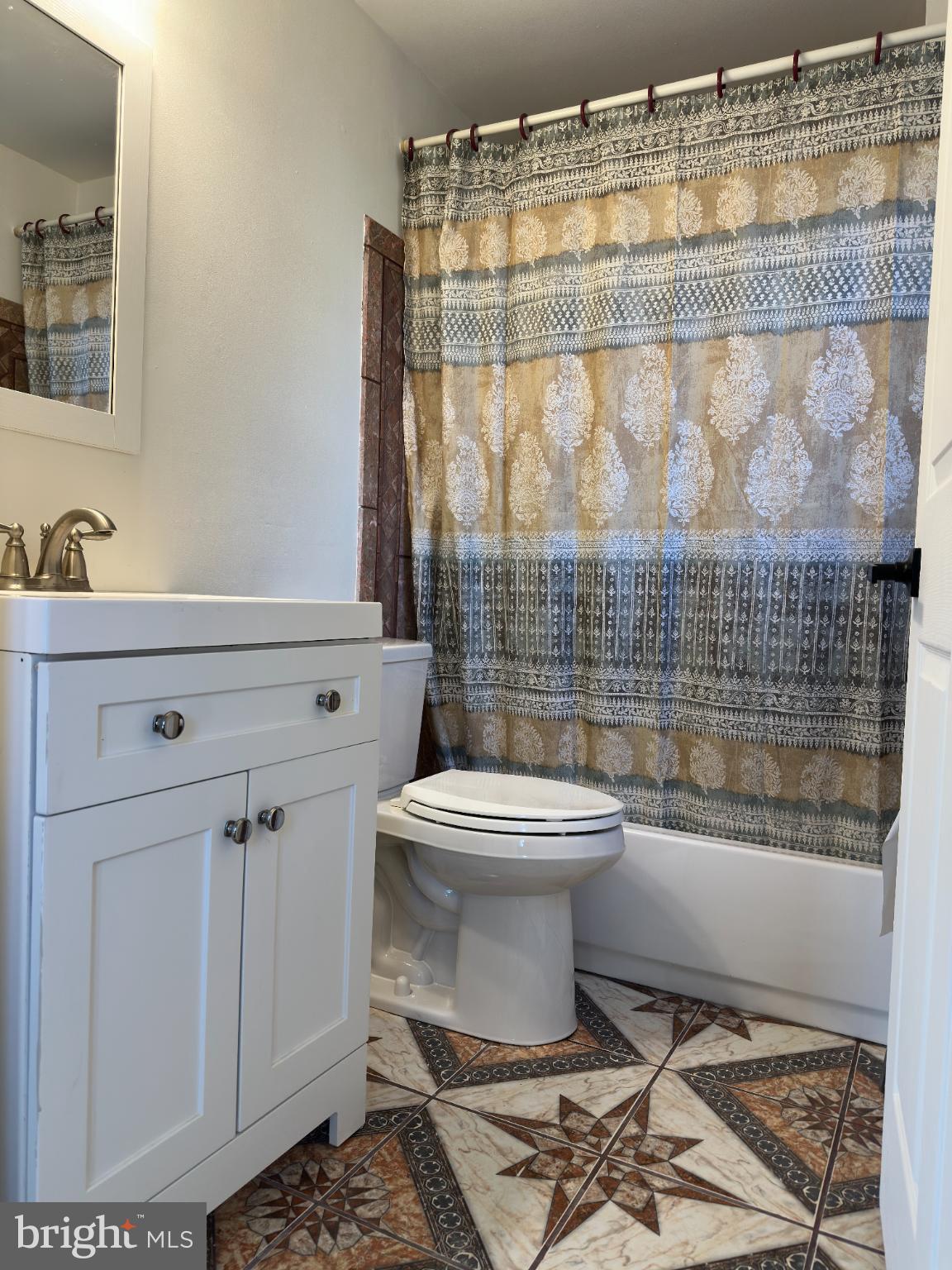 ELMWOOD TERR - Residential