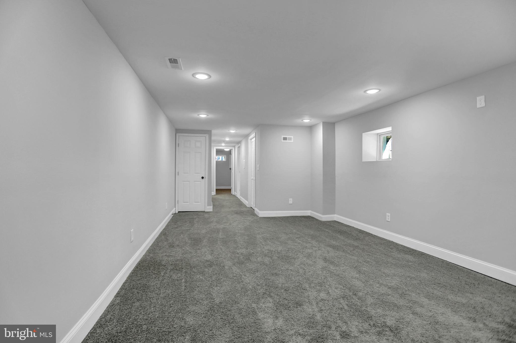 BROADWAY EAST - Residential