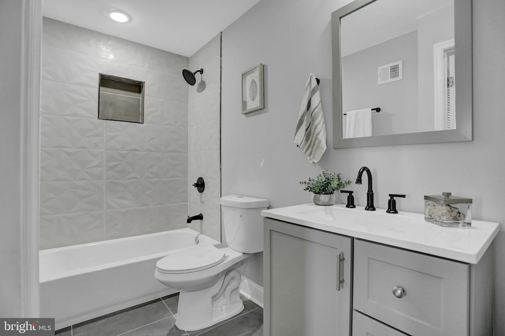 BROADWAY EAST - Residential